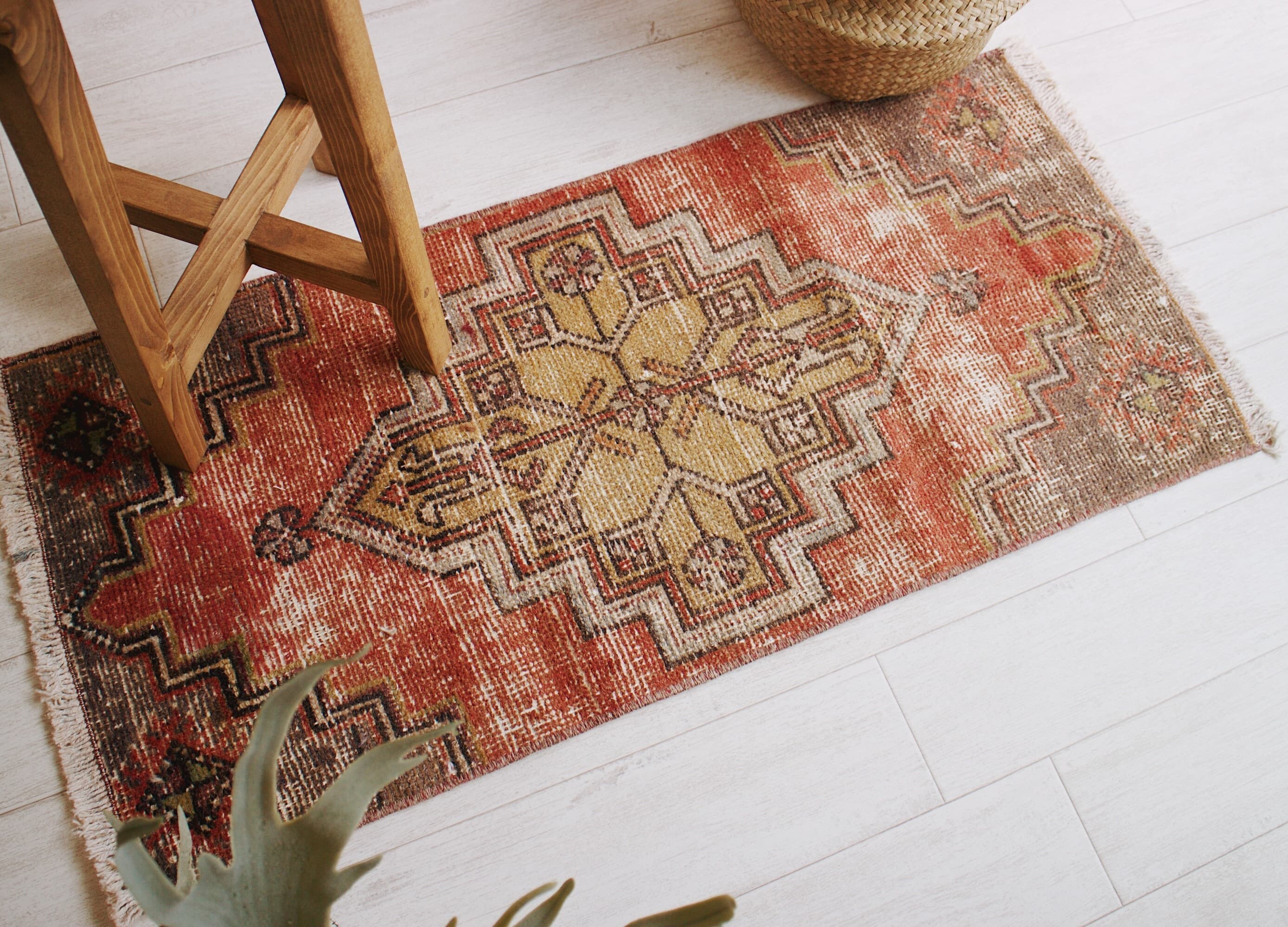 オレンジのヴィンテージラグ