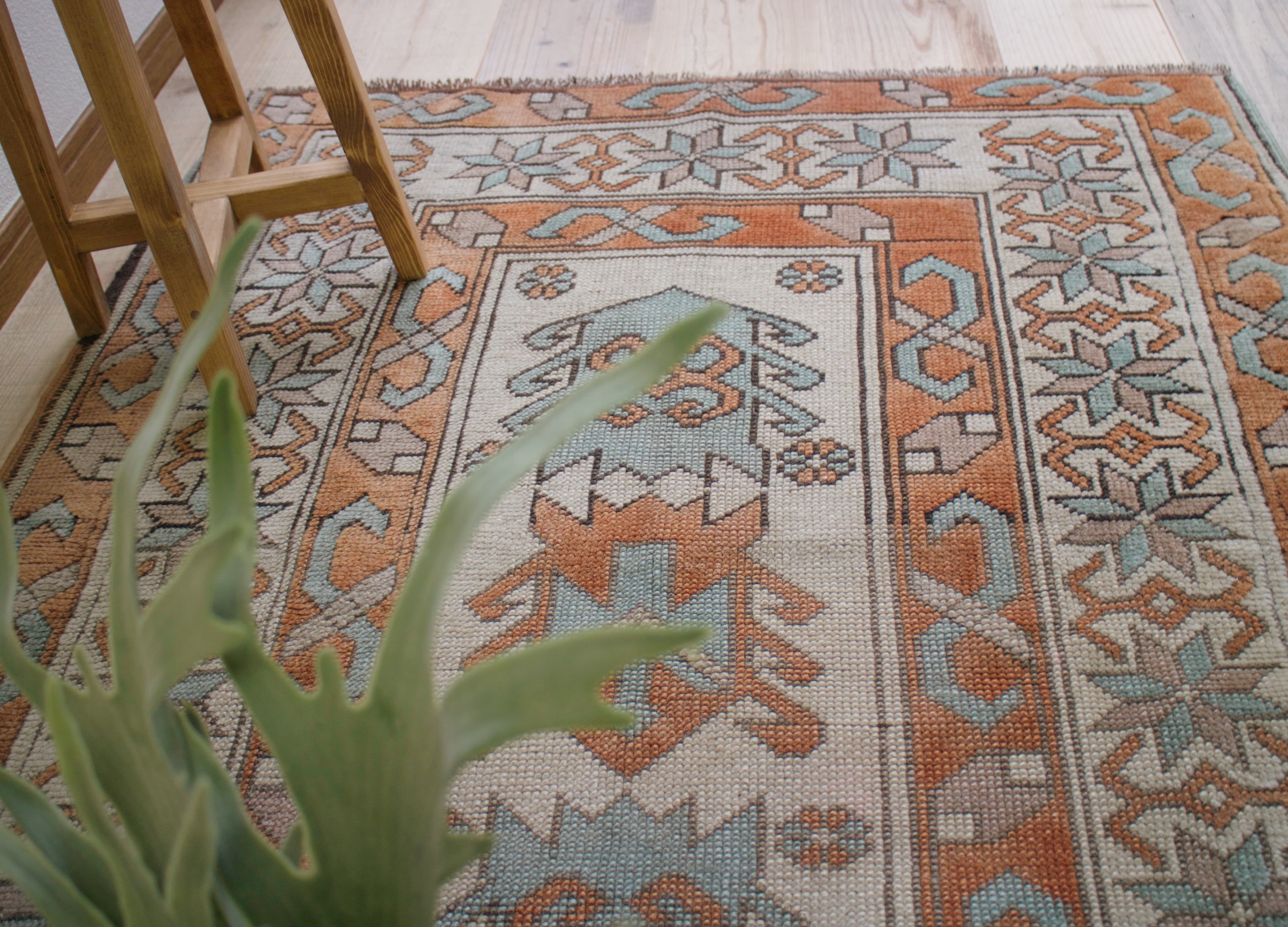 テラコッタのヴィンテージラグ