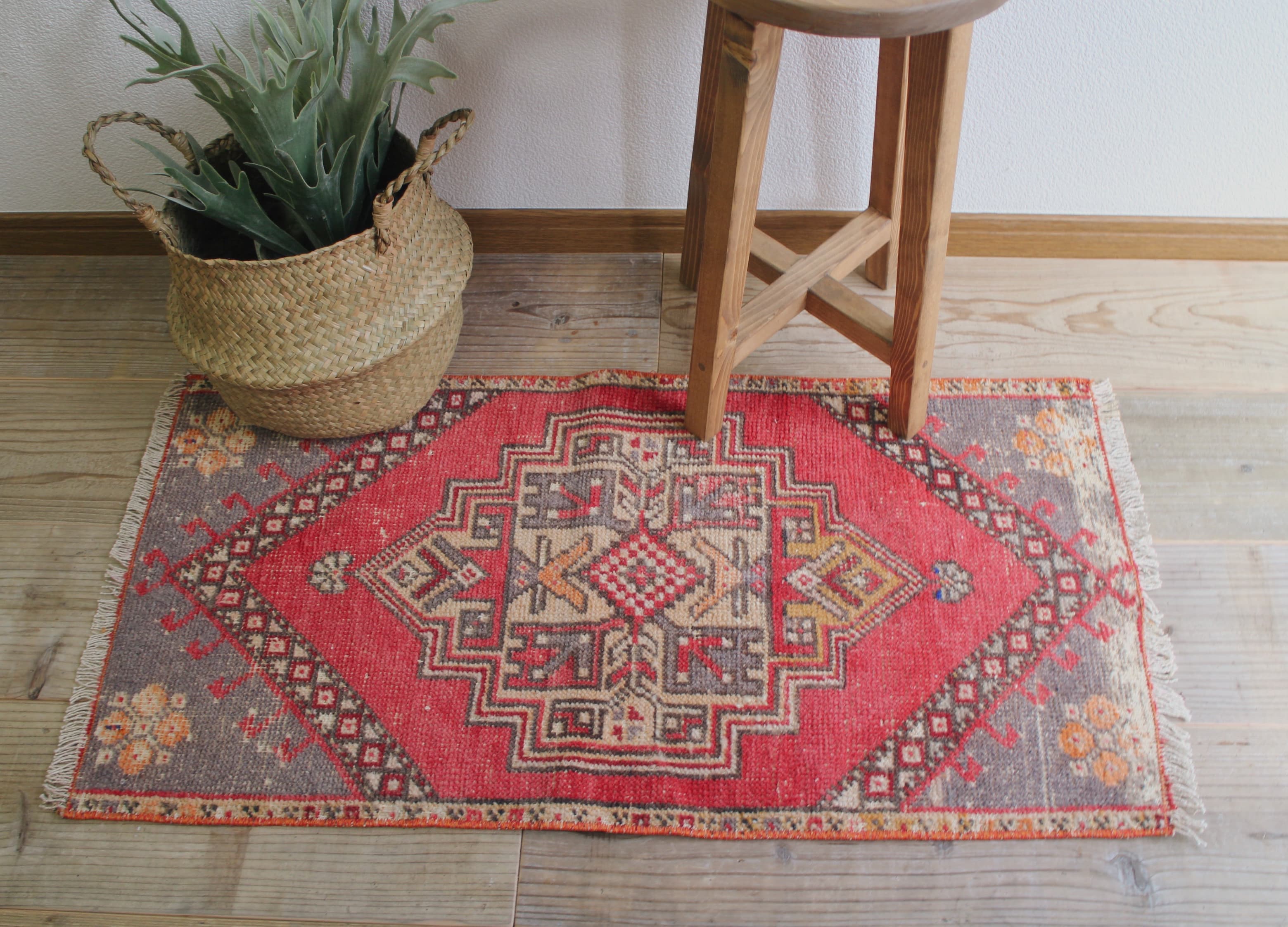 赤いヴィンテージラグ