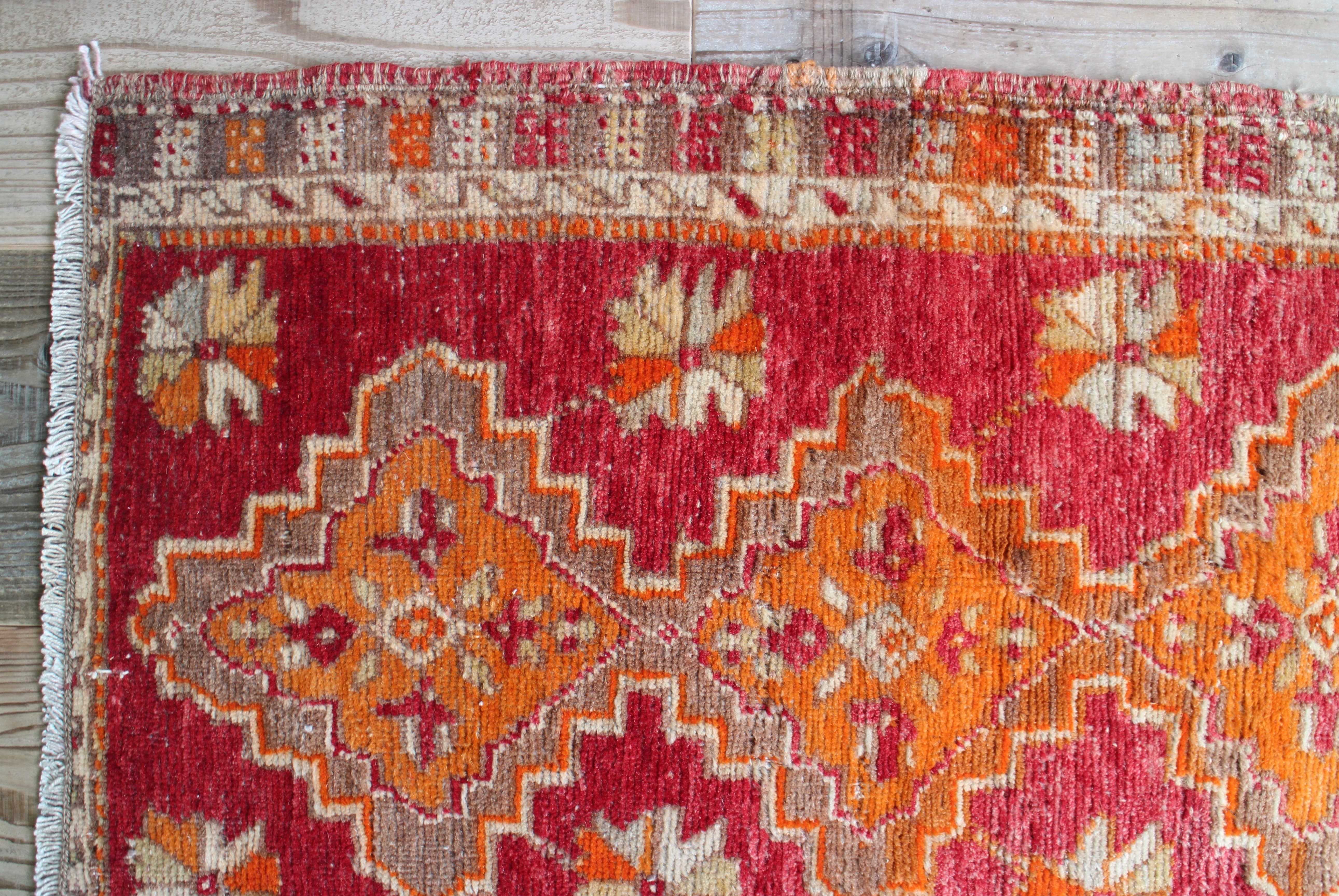 赤いオールドキリム