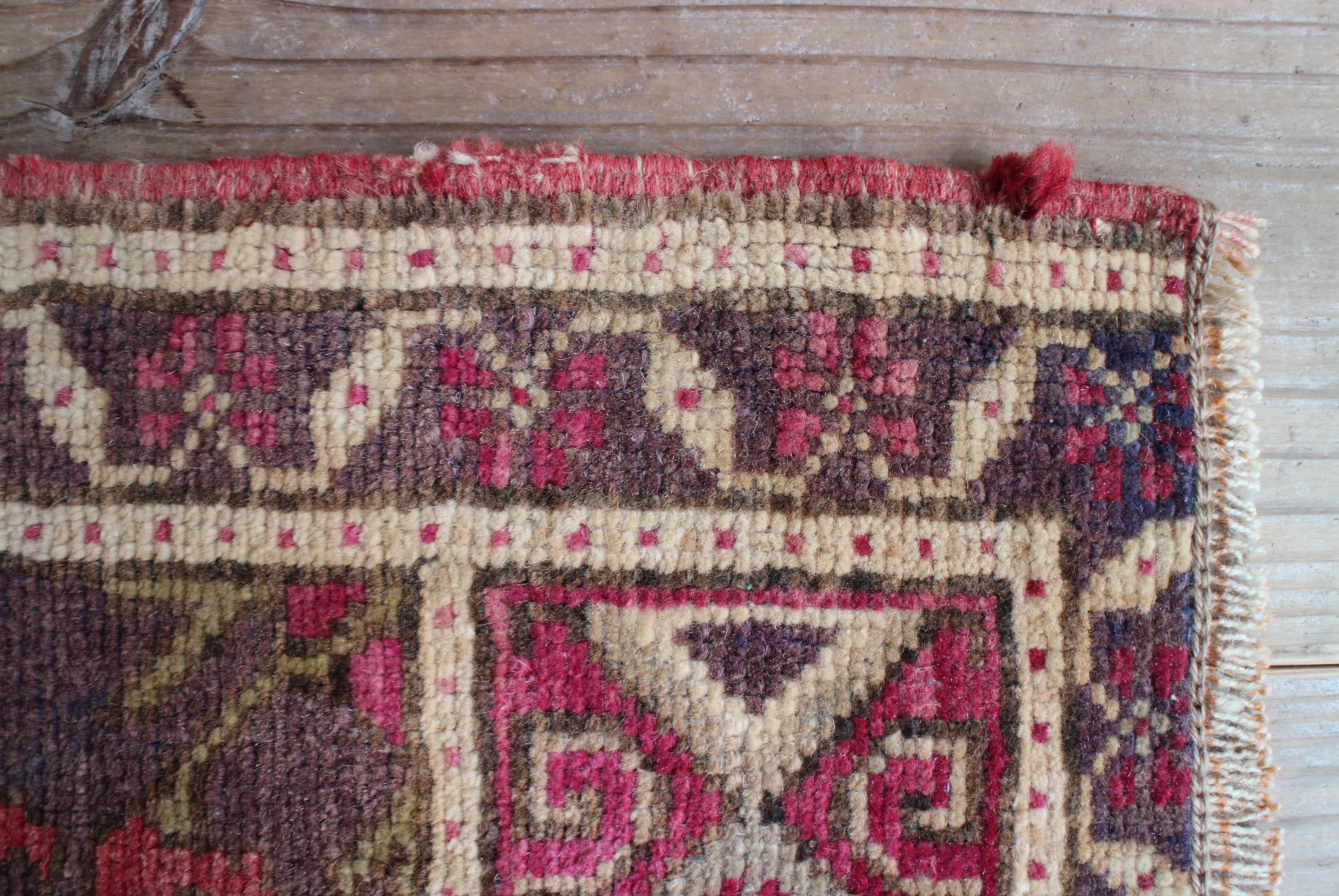 ブラウンのオールドキリム