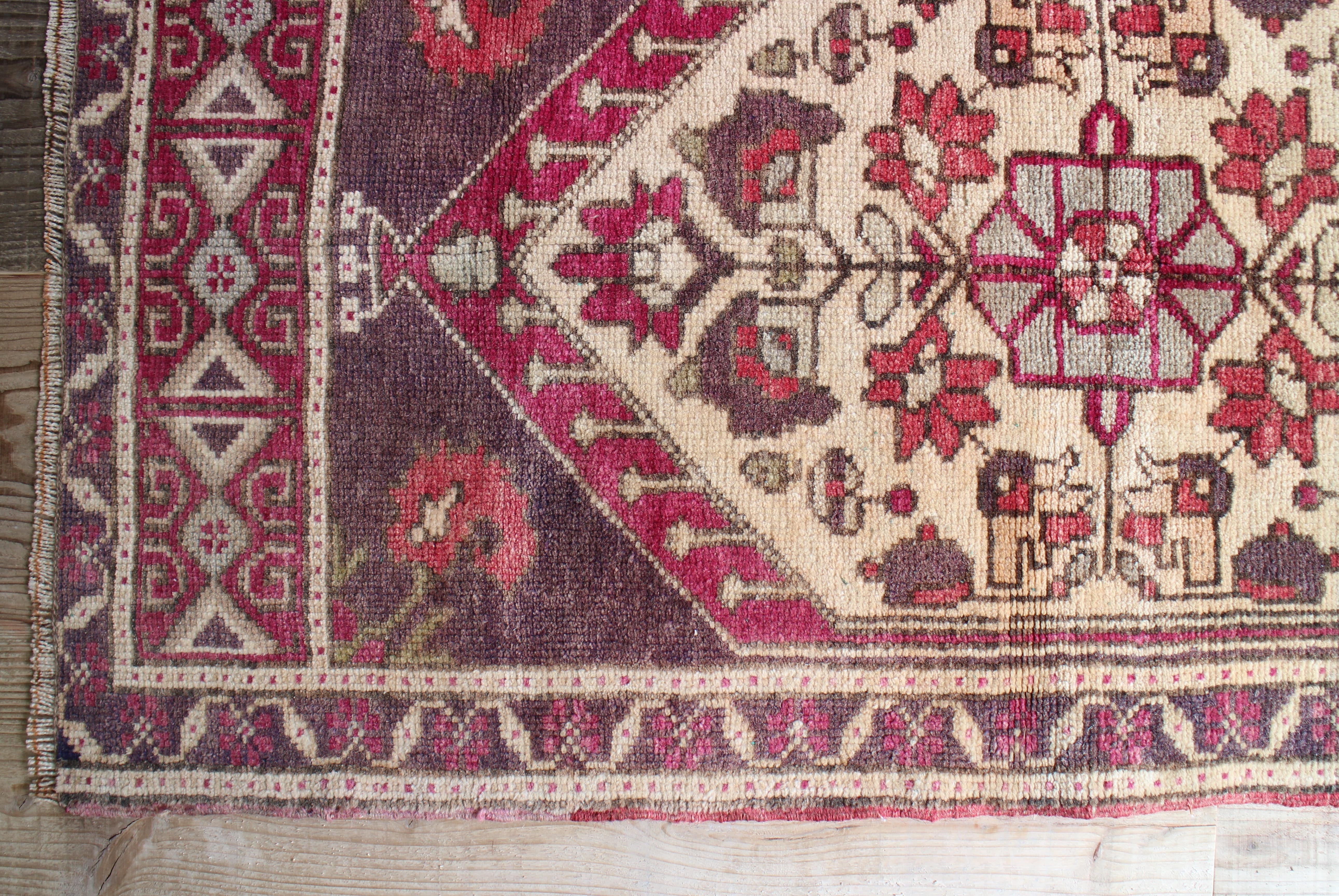 ブラウンのオールドキリム