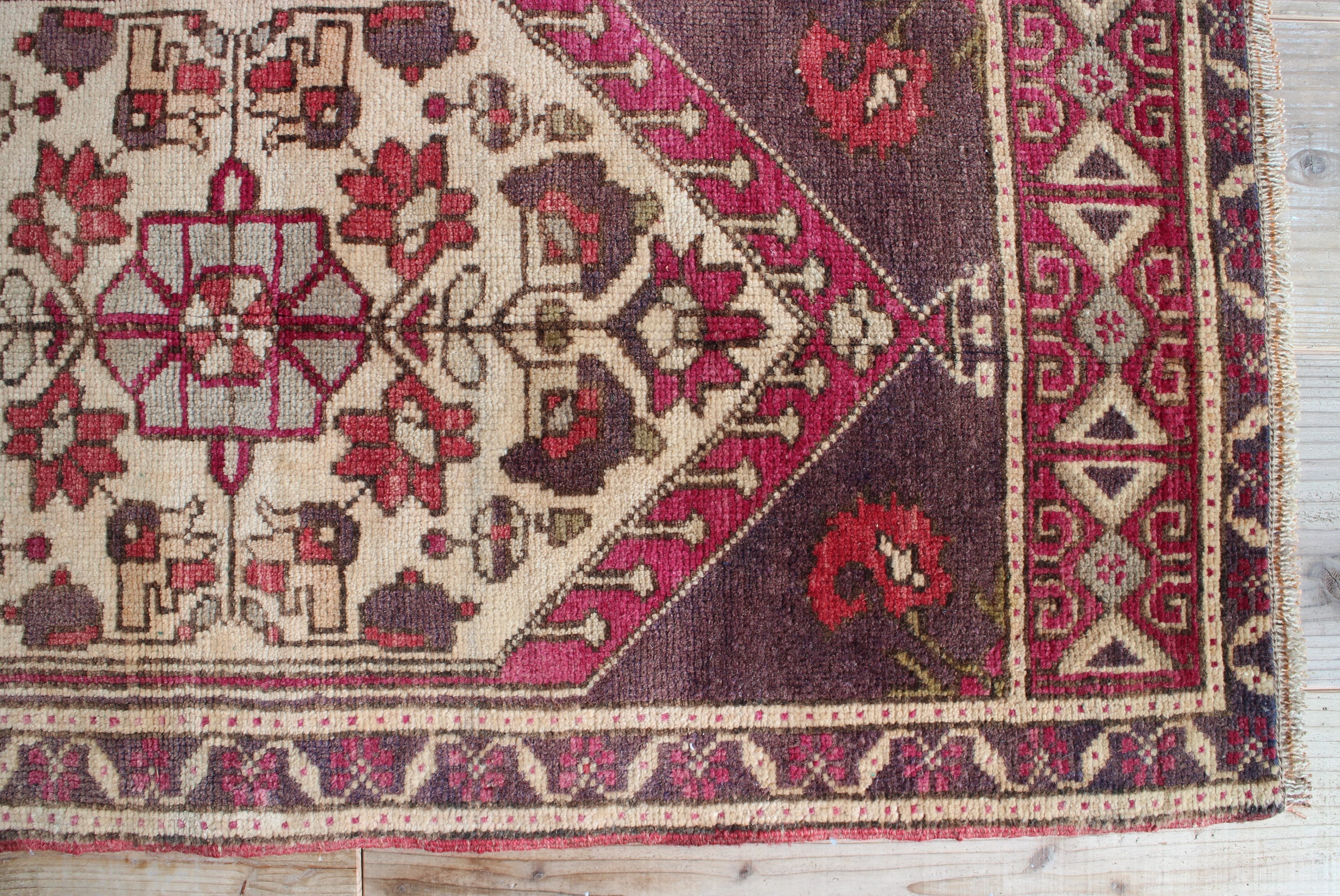 ブラウンのオールドキリム