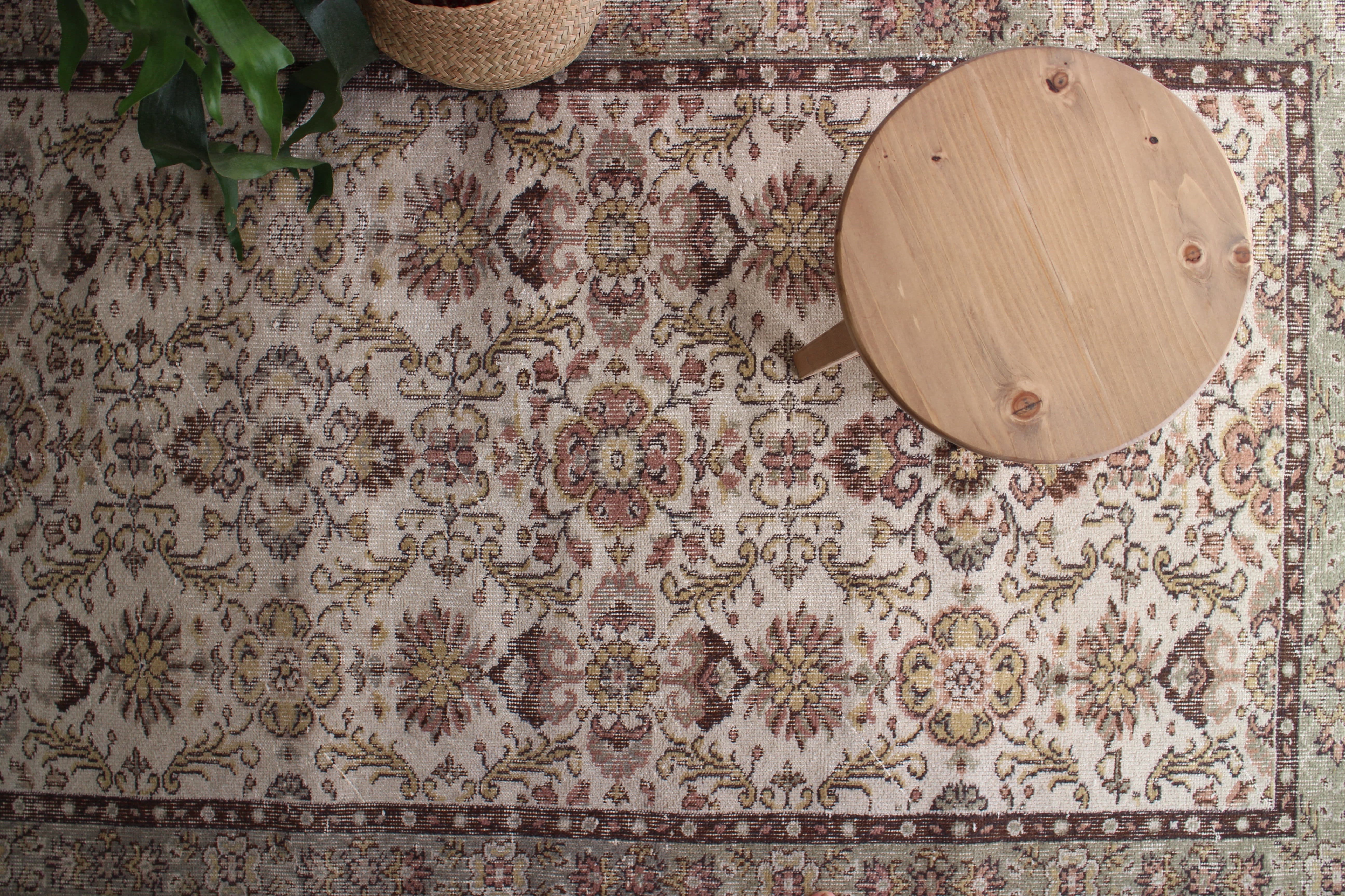 グリーンベージュのオールドキリム