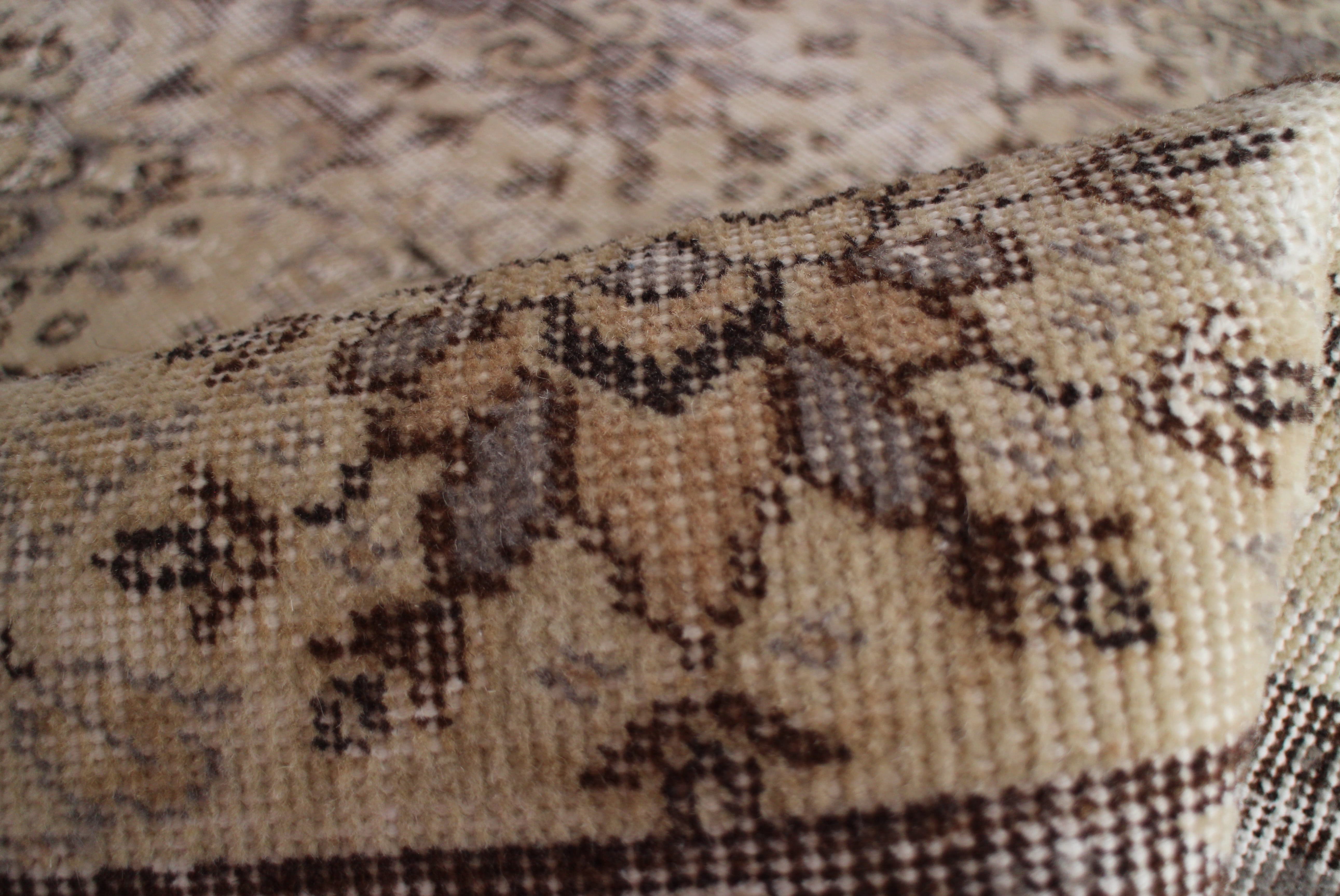 グレーのオールドキリム