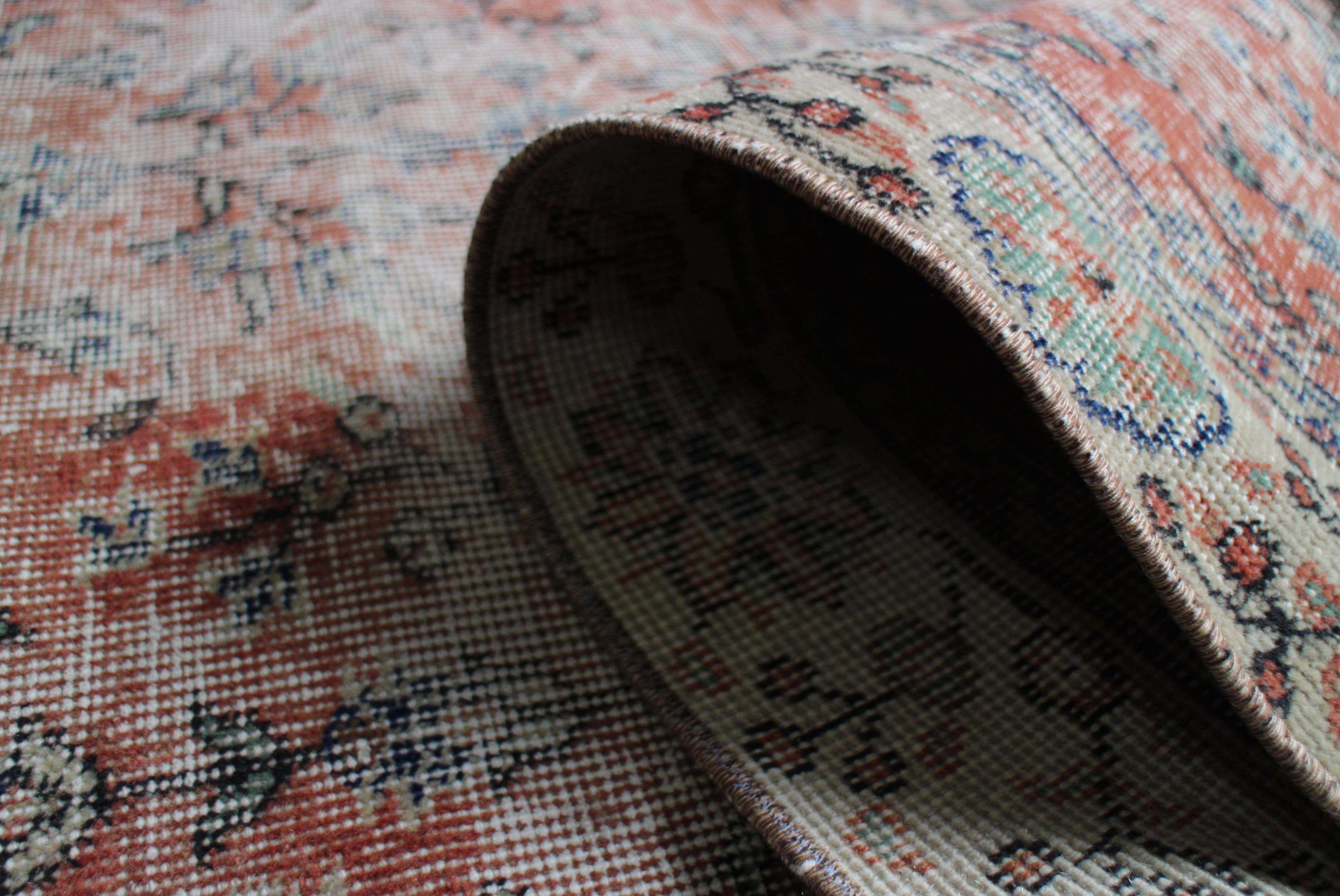 オレンジのオールドキリム