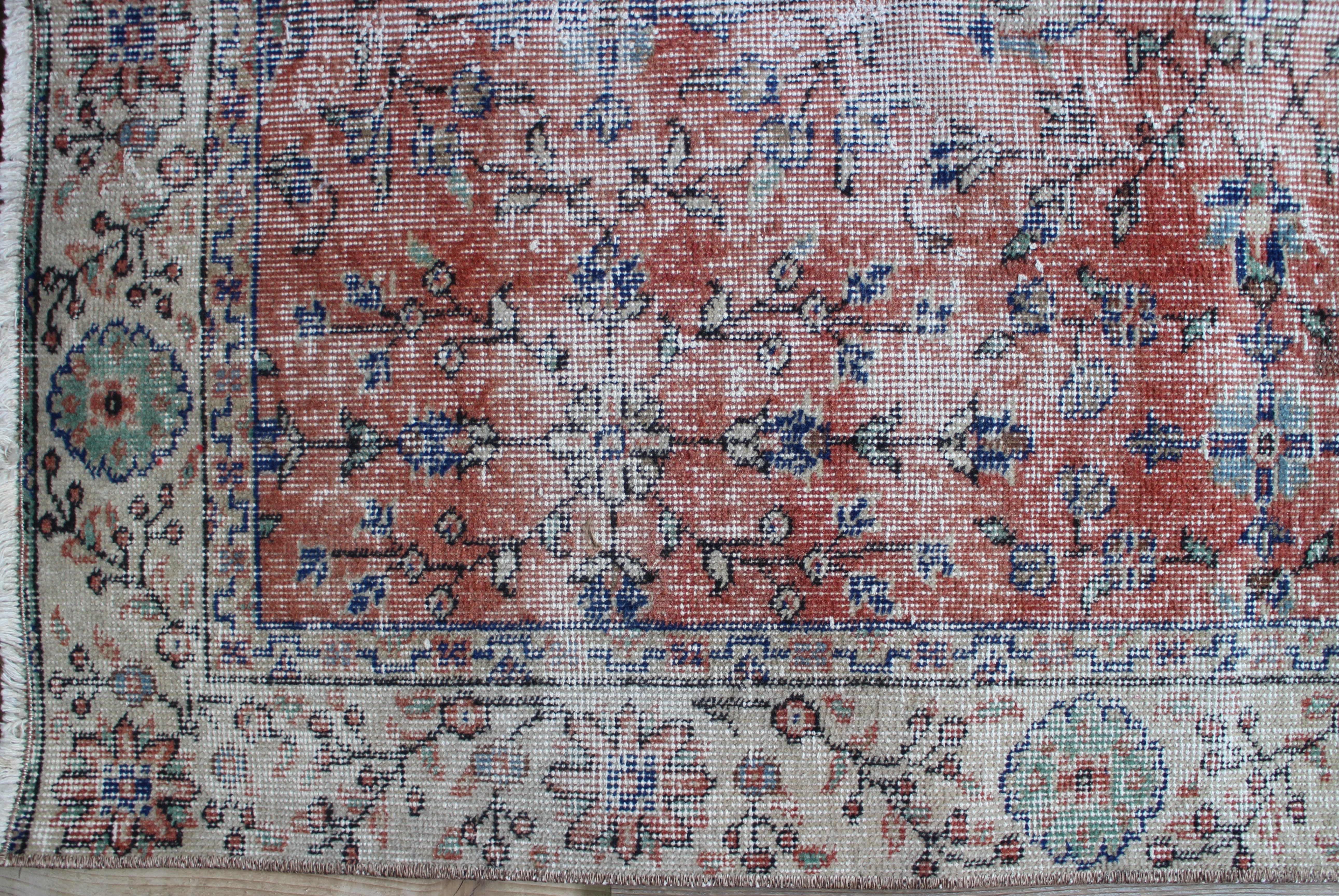 オレンジのオールドキリム