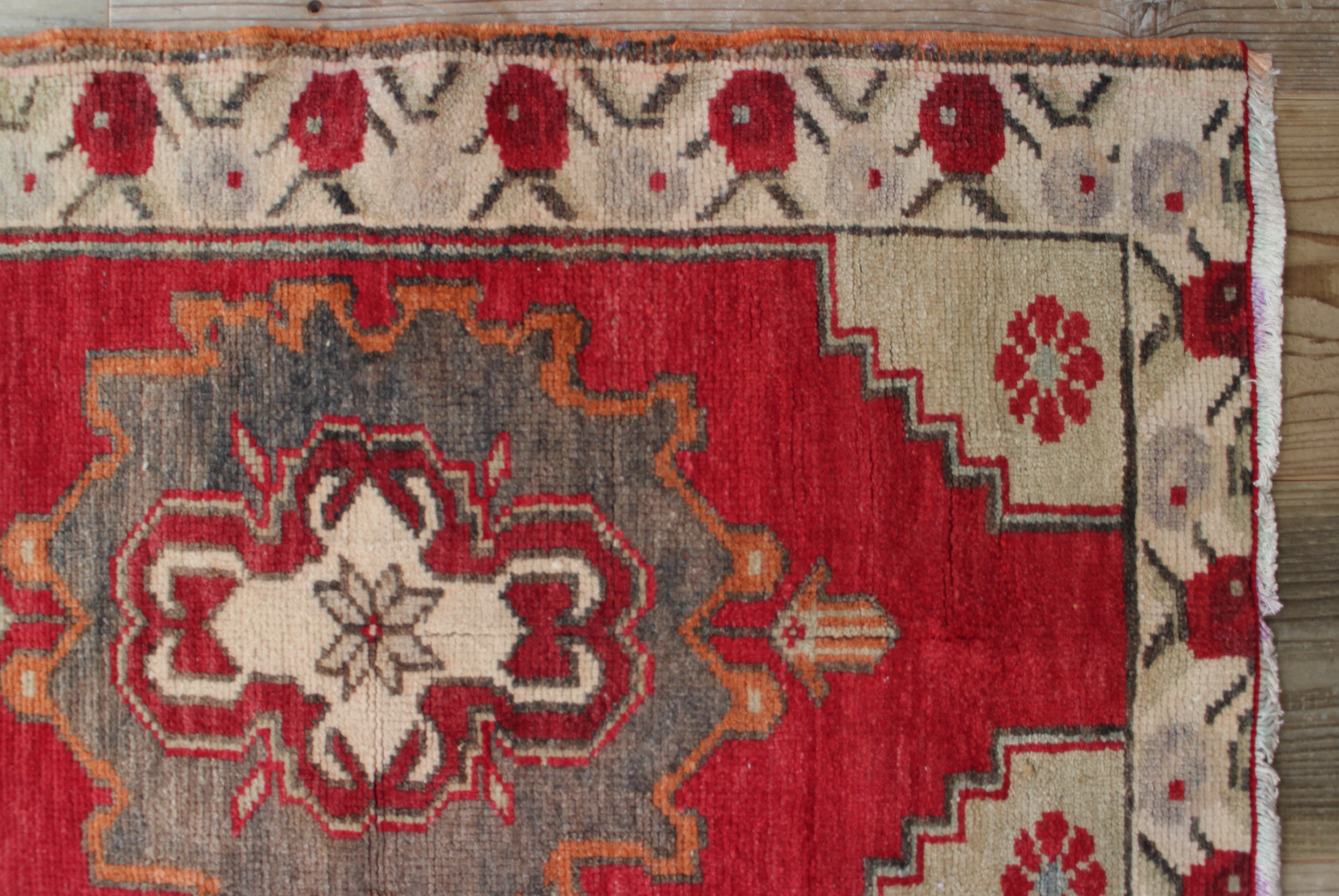 オレンジのオールドキリム