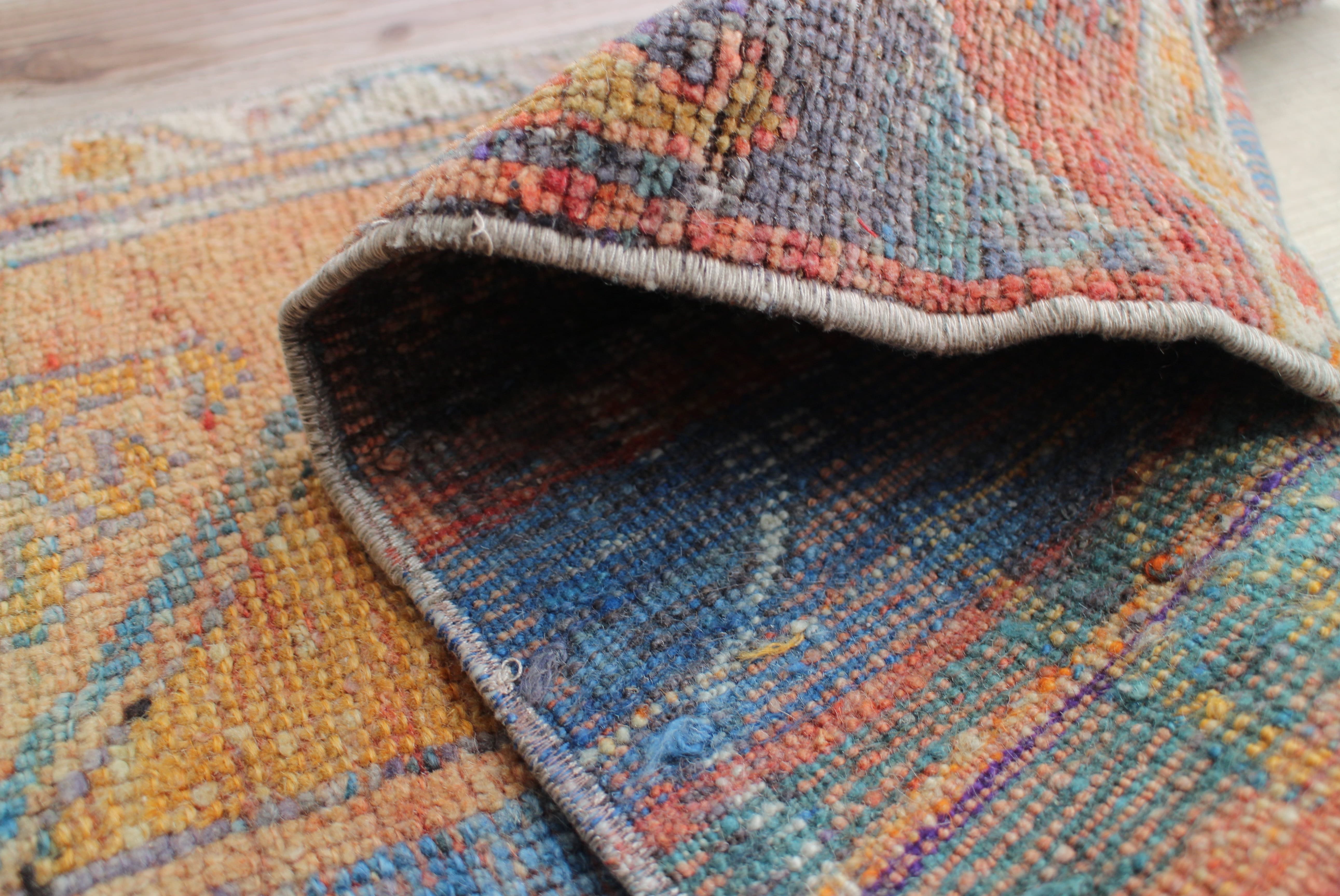 オレンジのオールドキリム