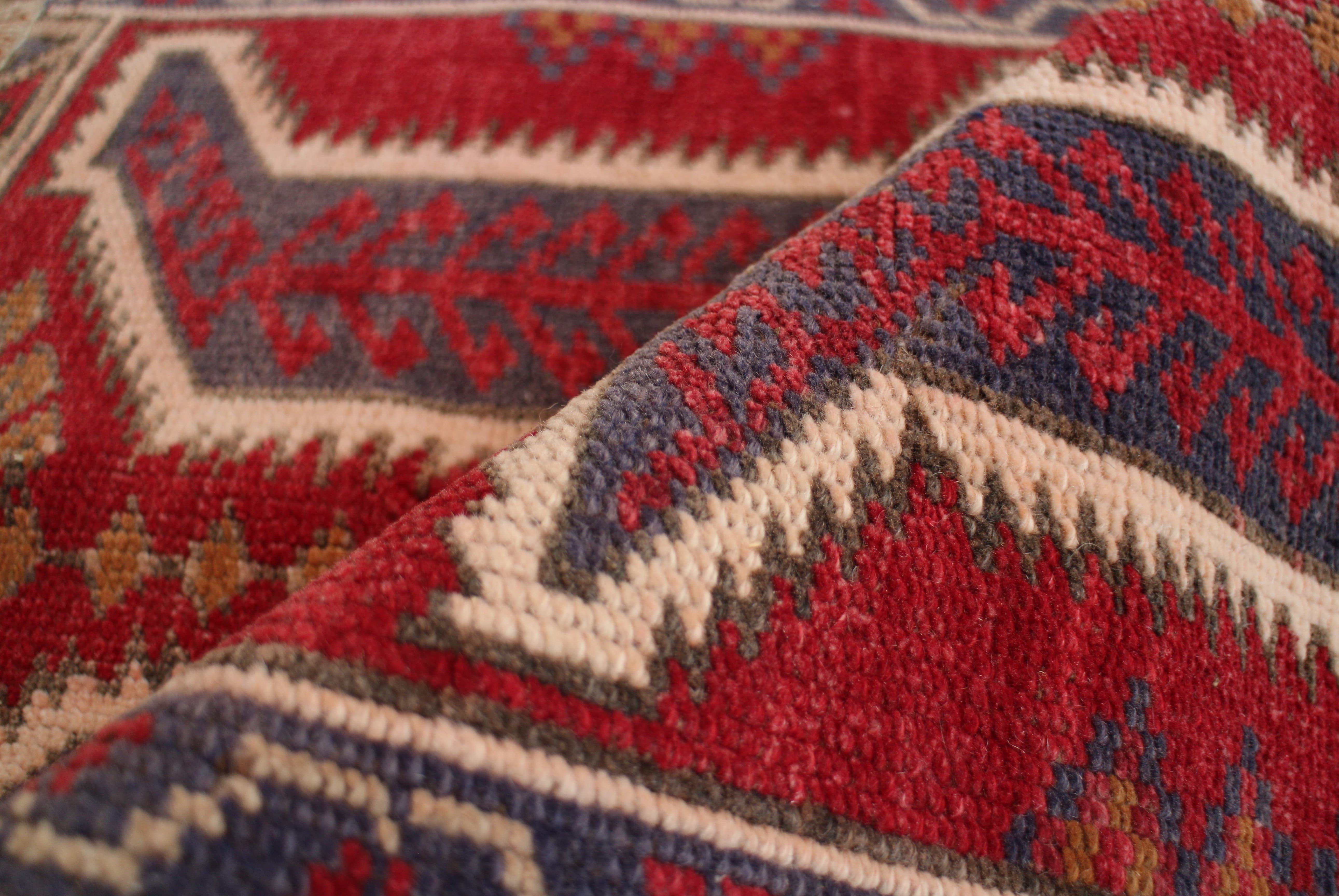 ベージュのオールドキリム