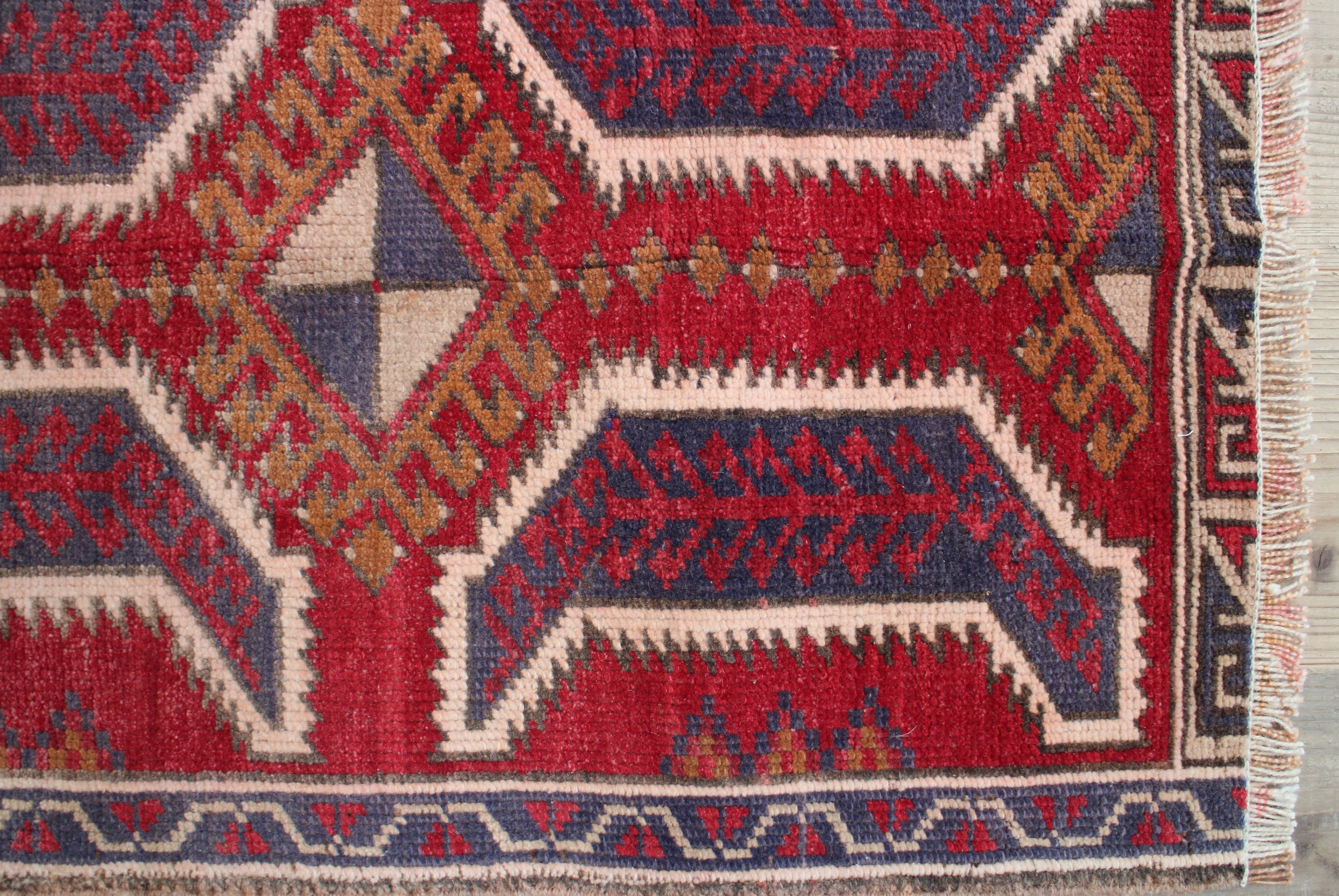 ベージュのオールドキリム