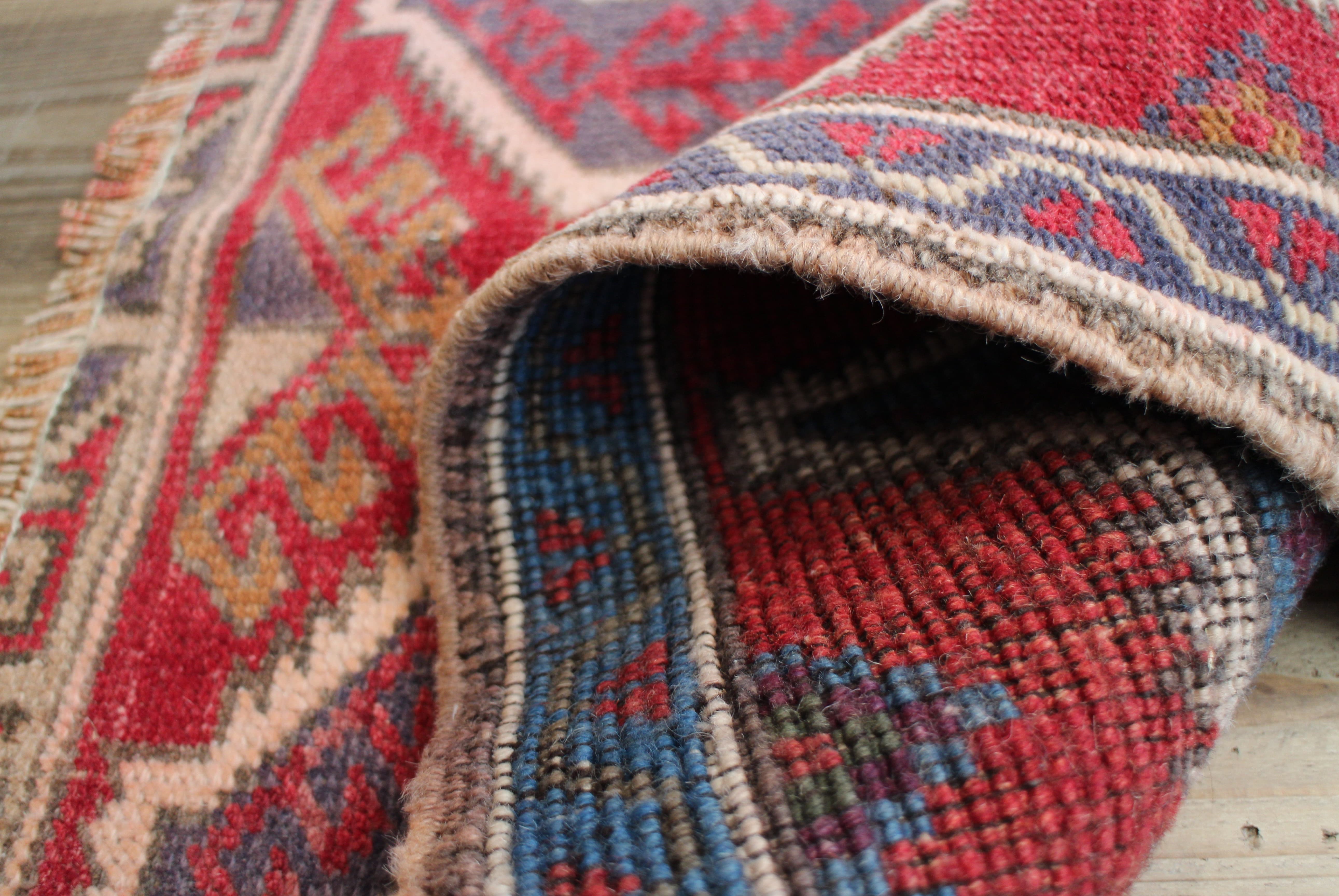 ベージュのオールドキリム