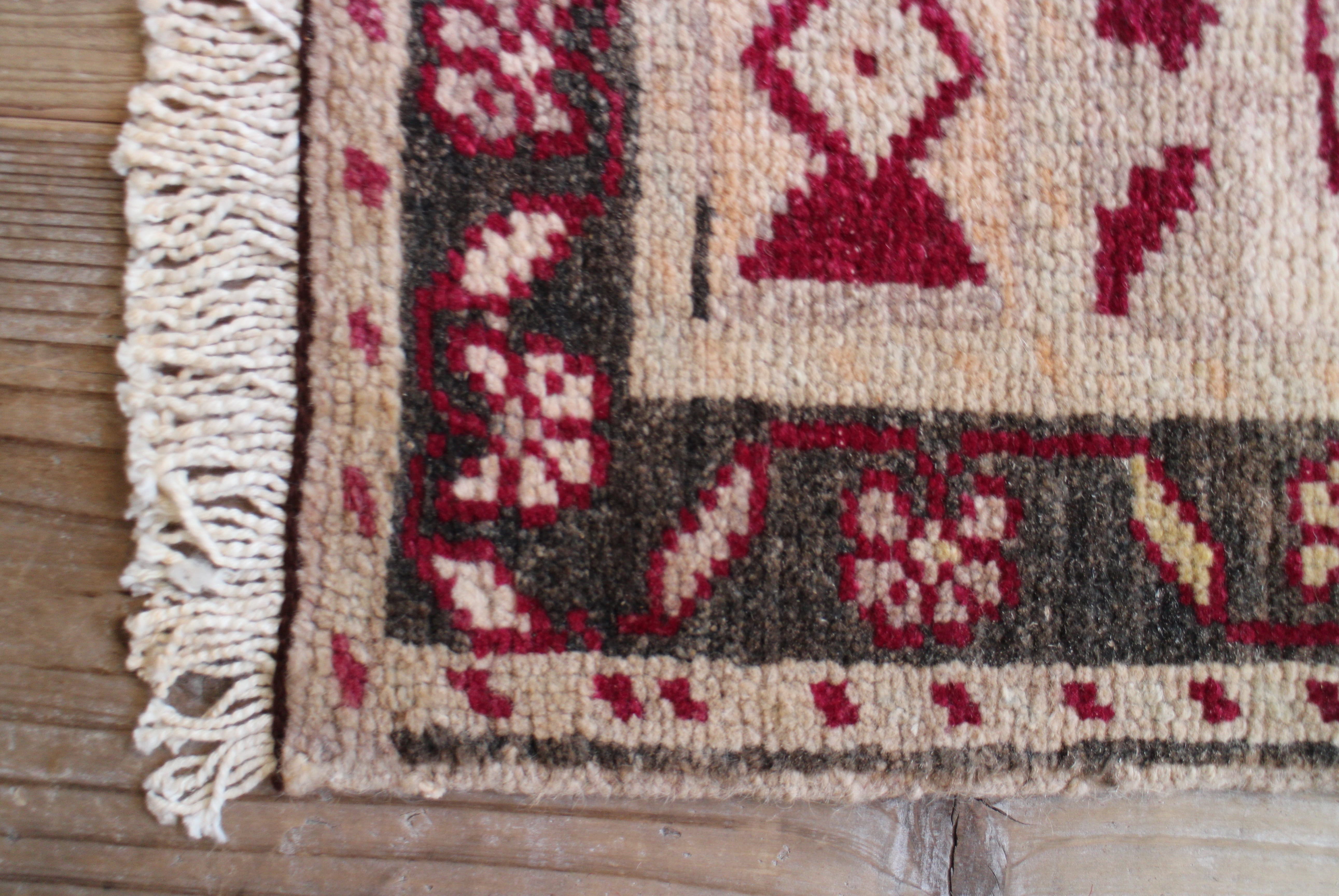 青いオールドキリム