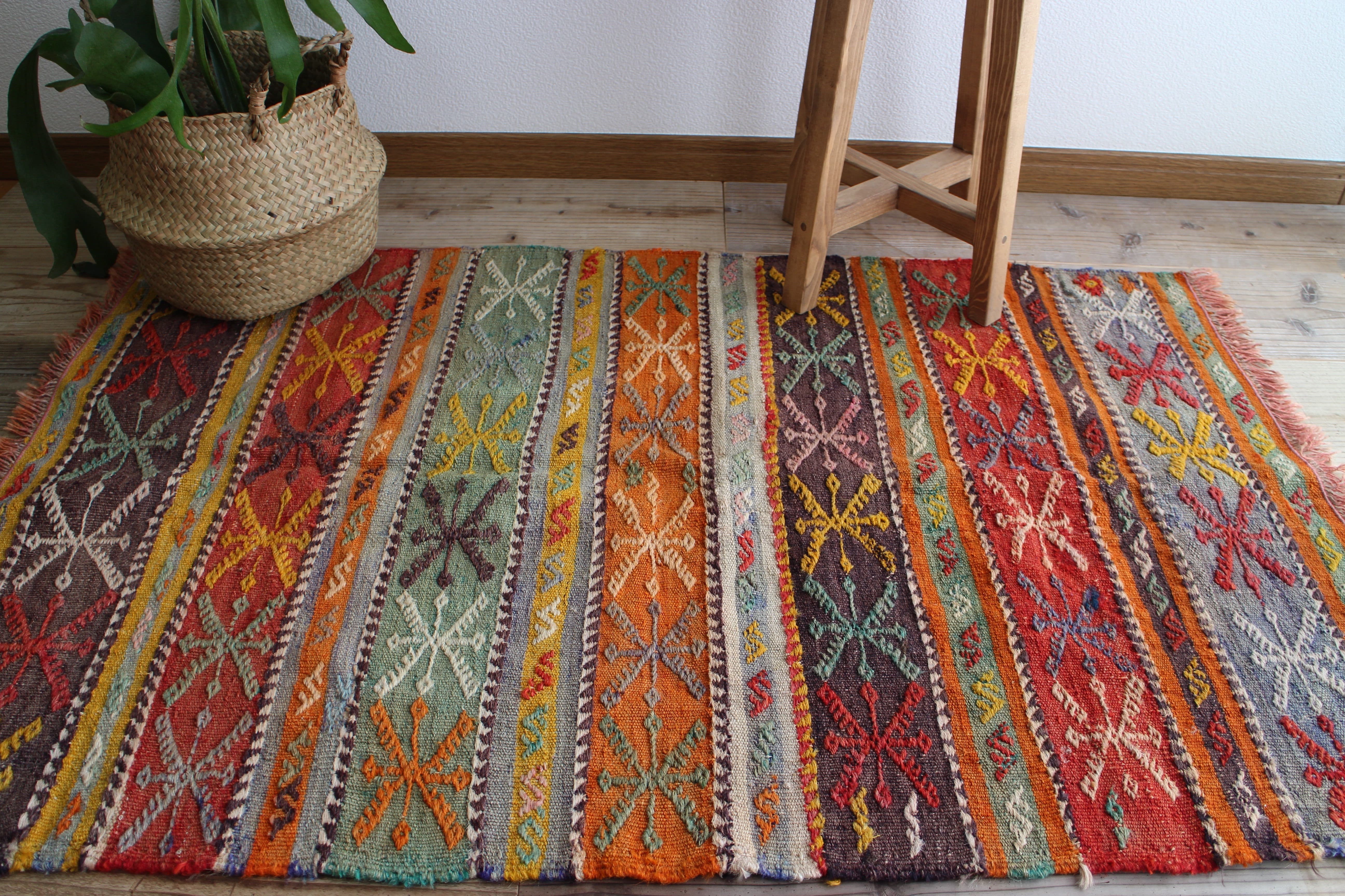 オレンジのオールドキリム