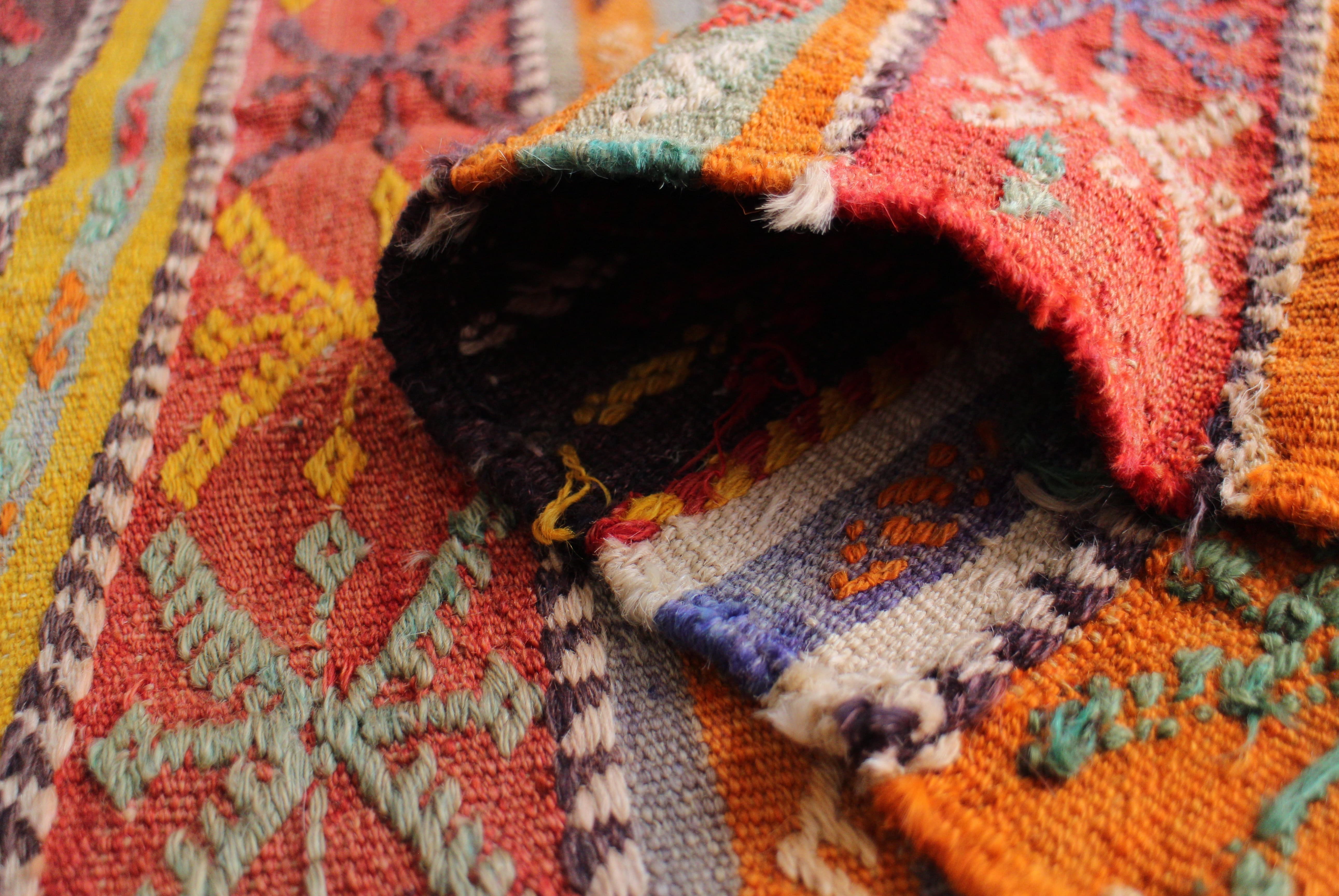 オレンジのオールドキリム