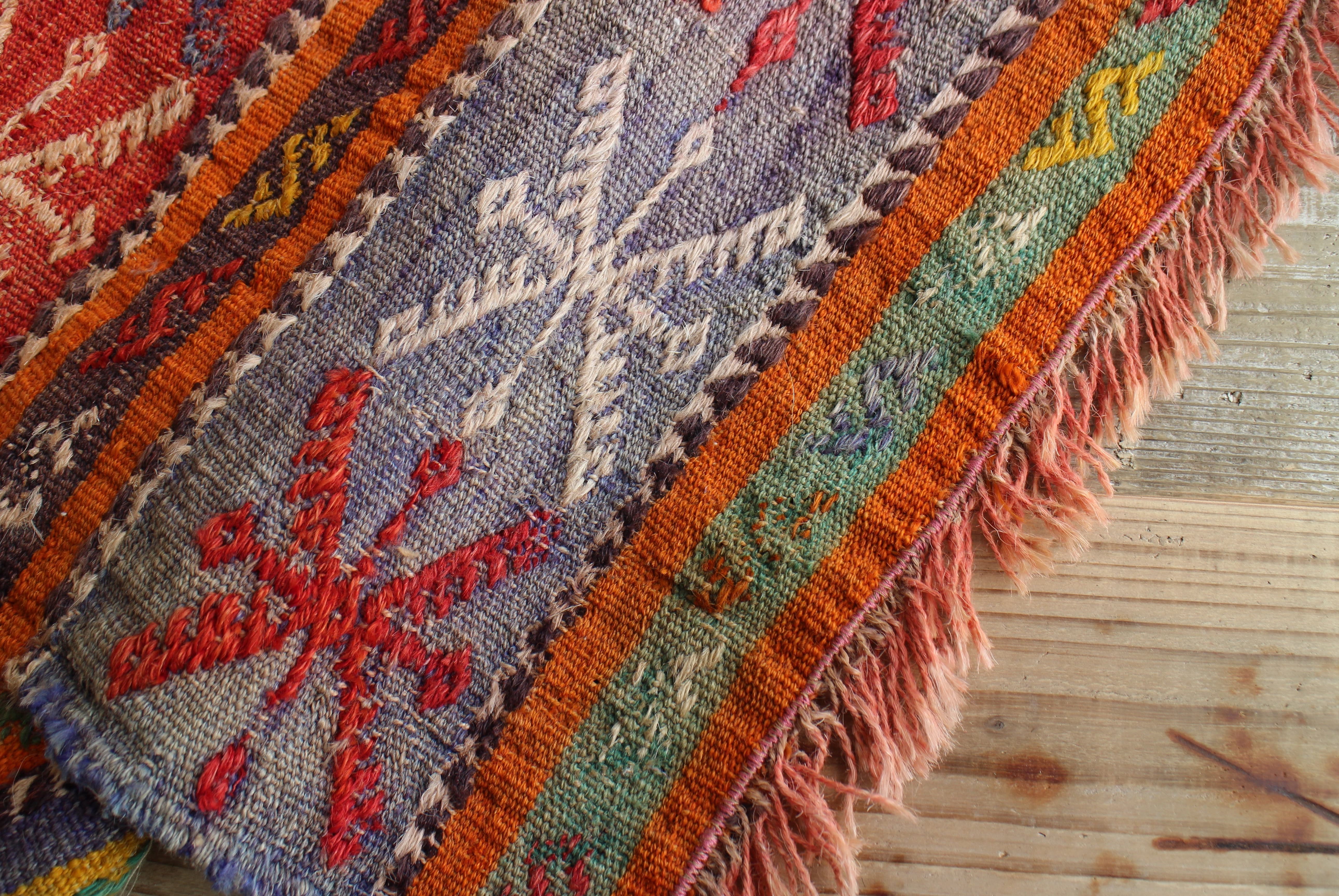 オレンジのオールドキリム