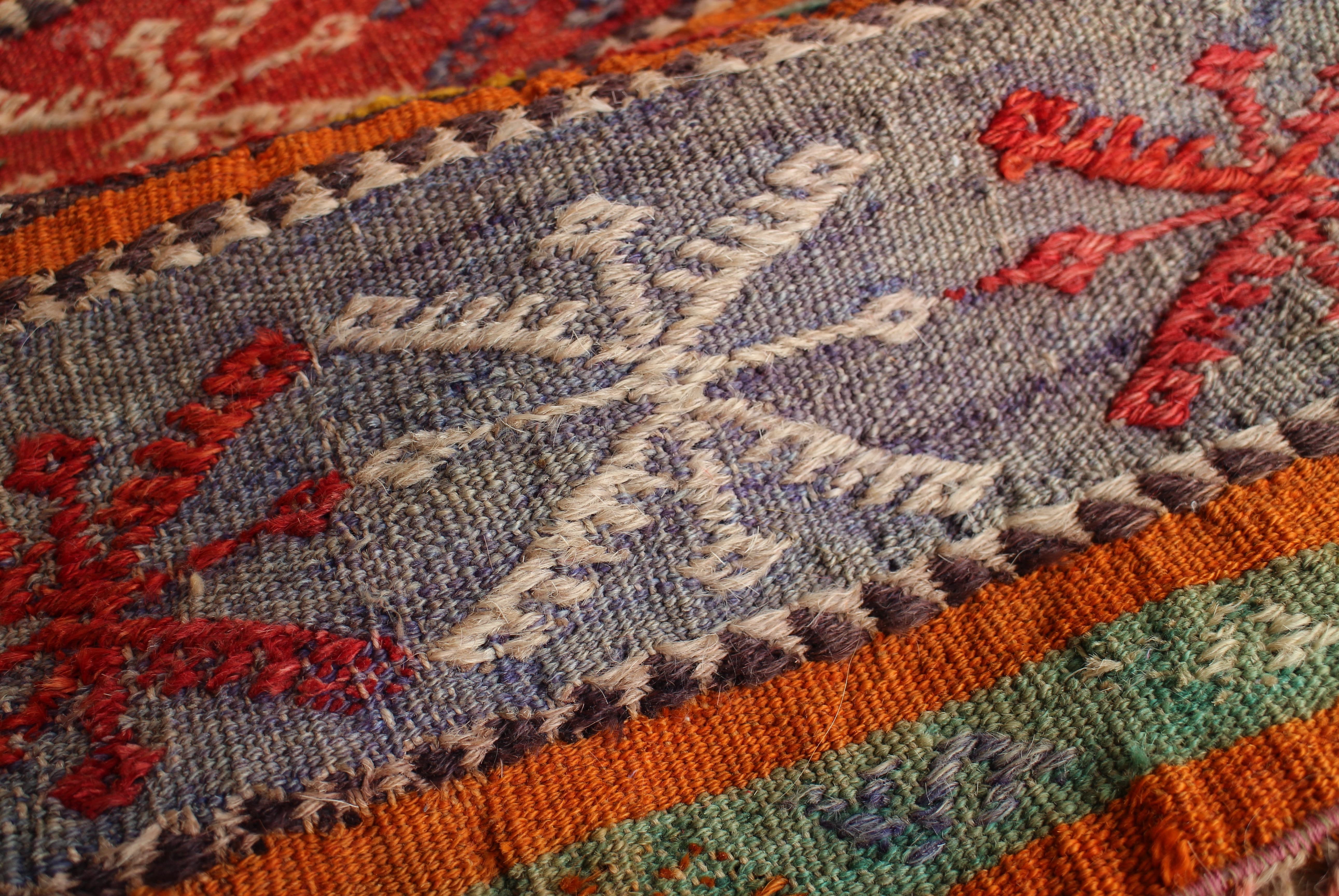 オレンジのオールドキリム