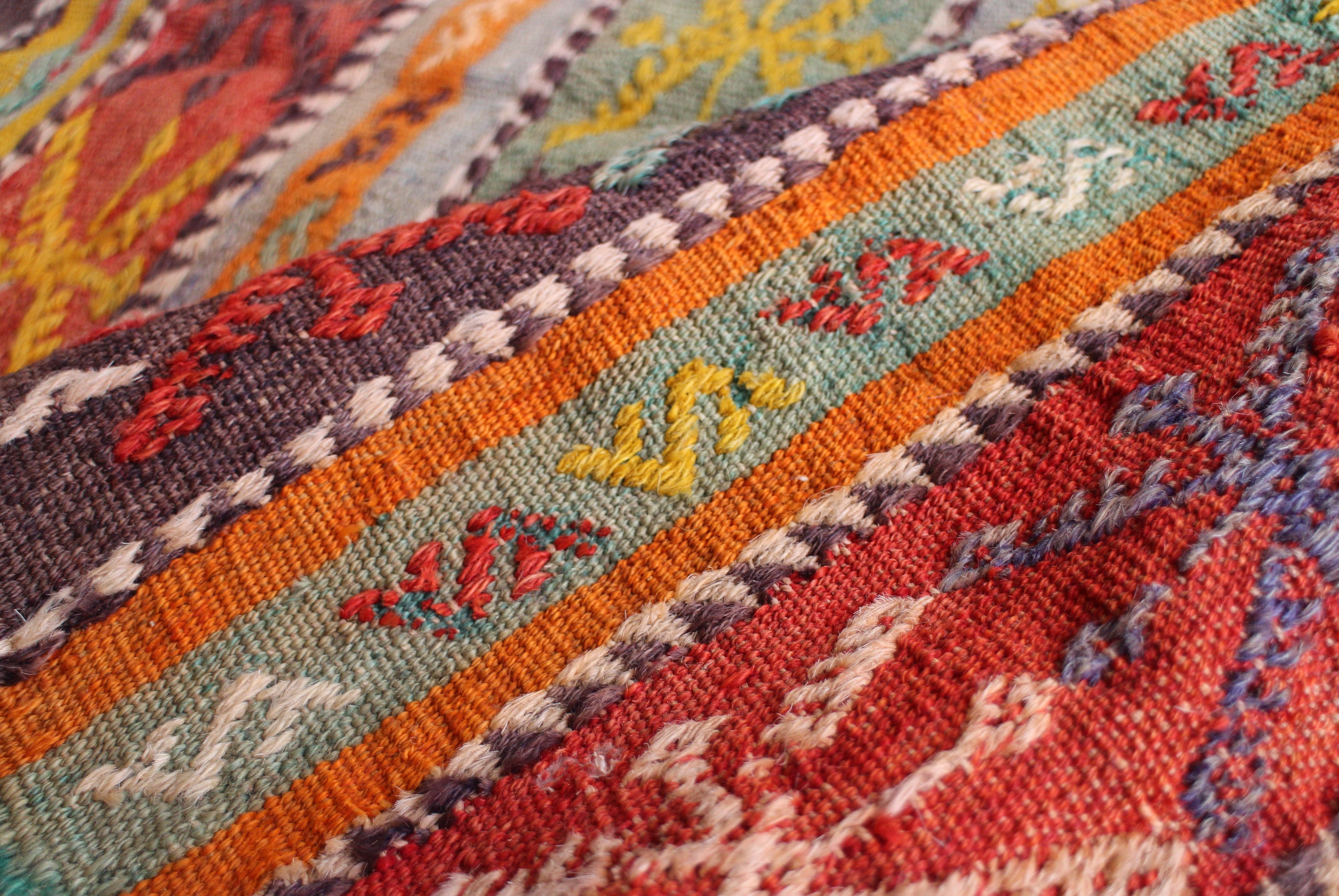 オレンジのオールドキリム