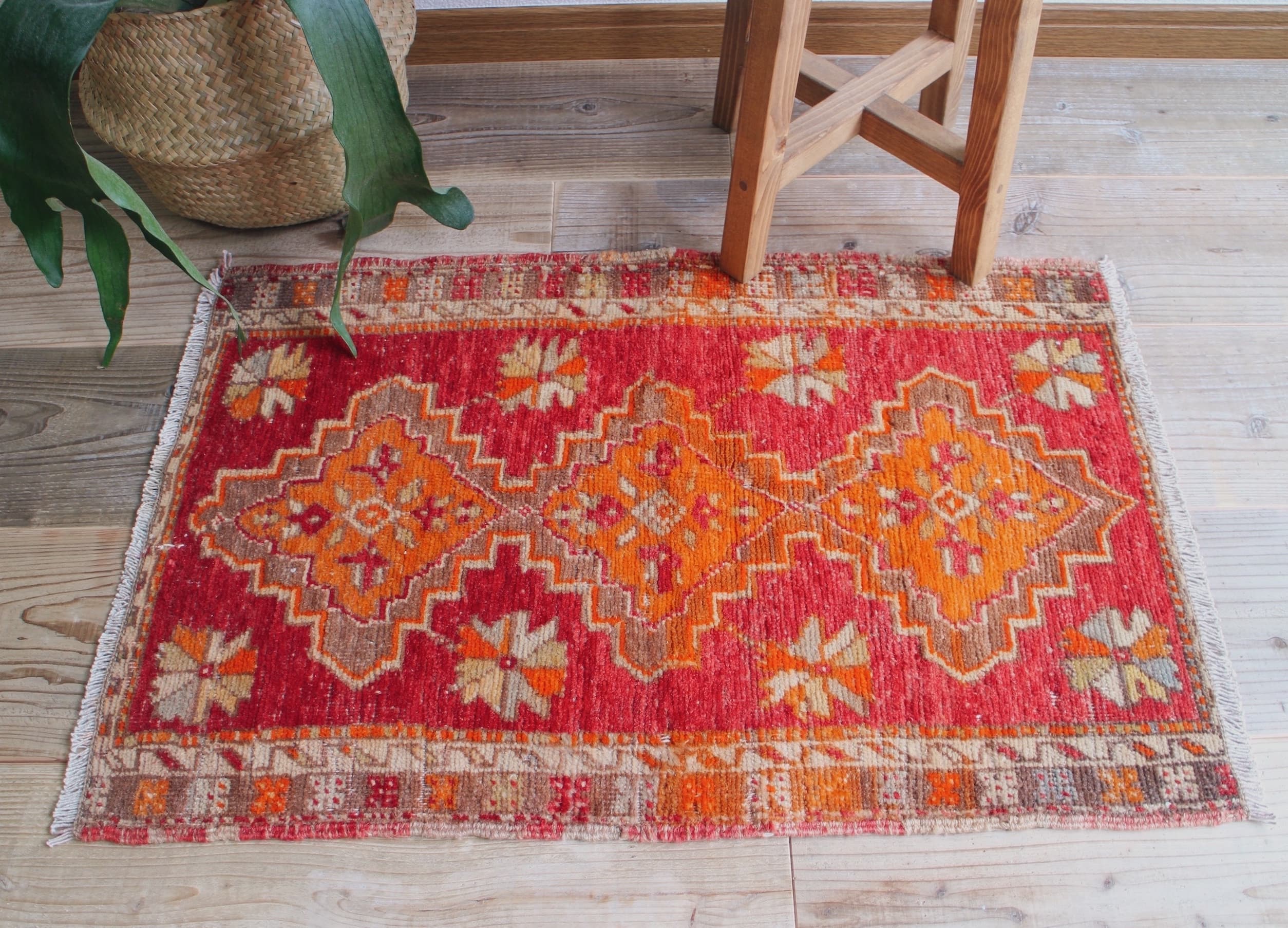 オレンジのオールドキリム