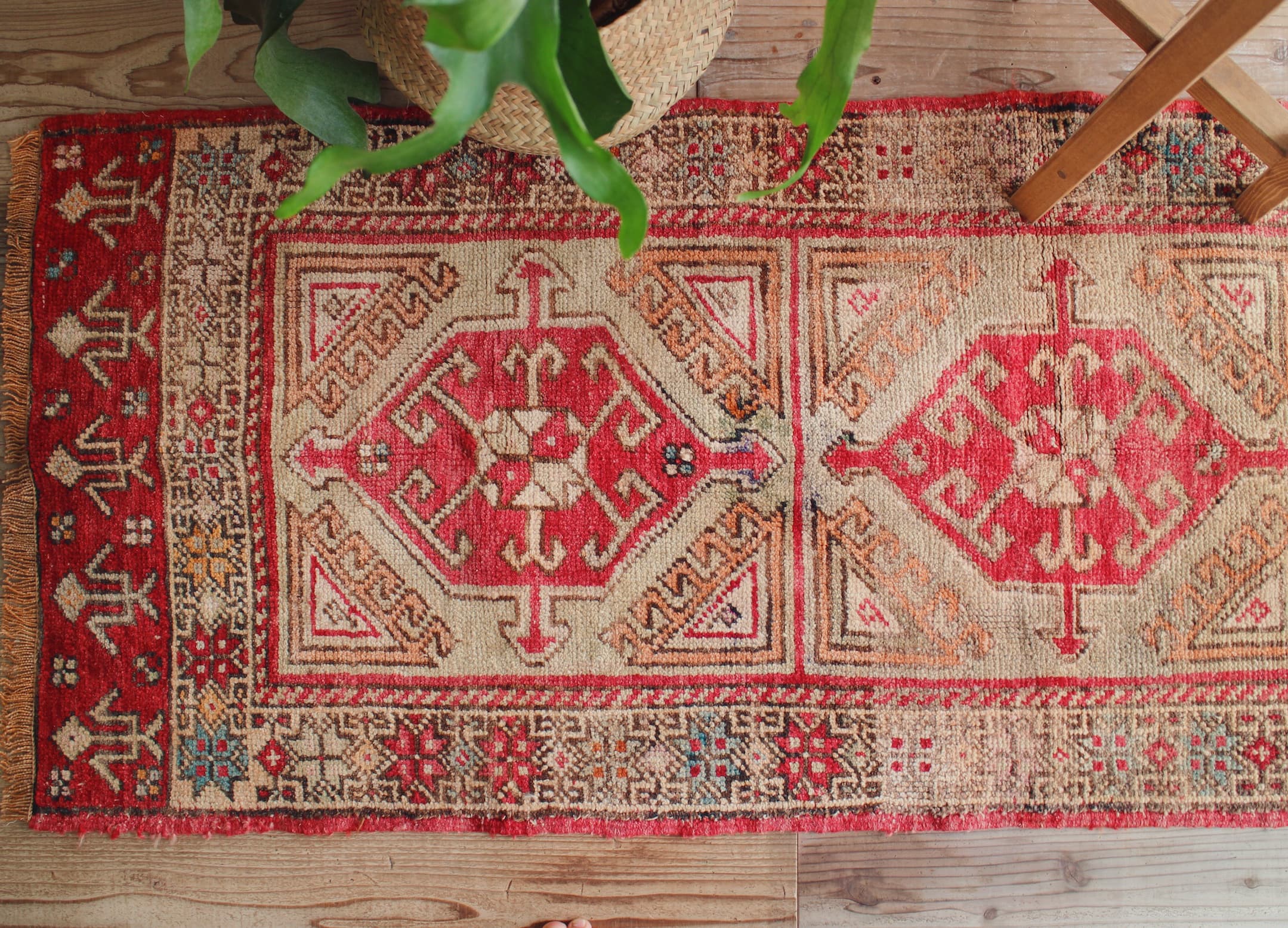 赤いオールドキリム