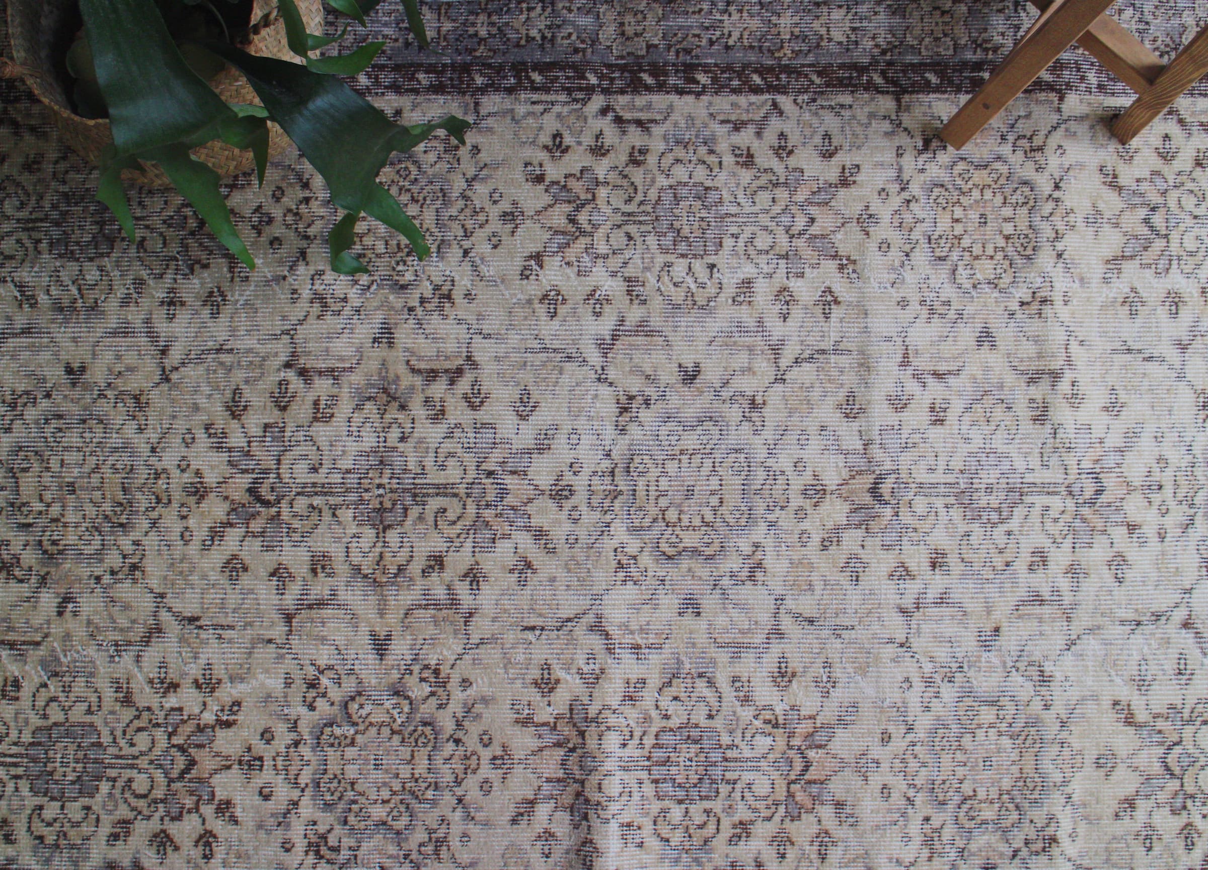 グレーのオールドキリム