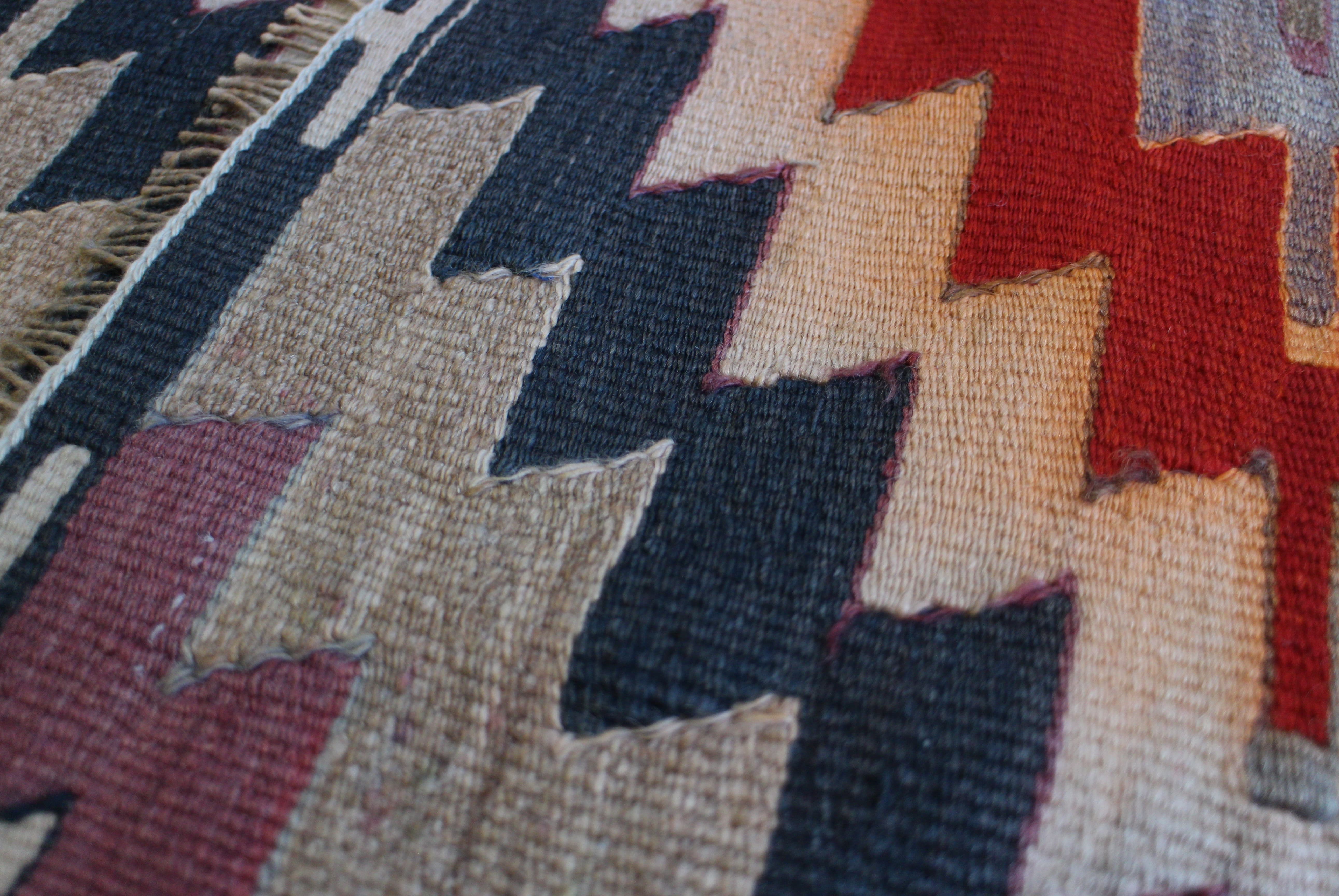 ブラウンのオールドキリム