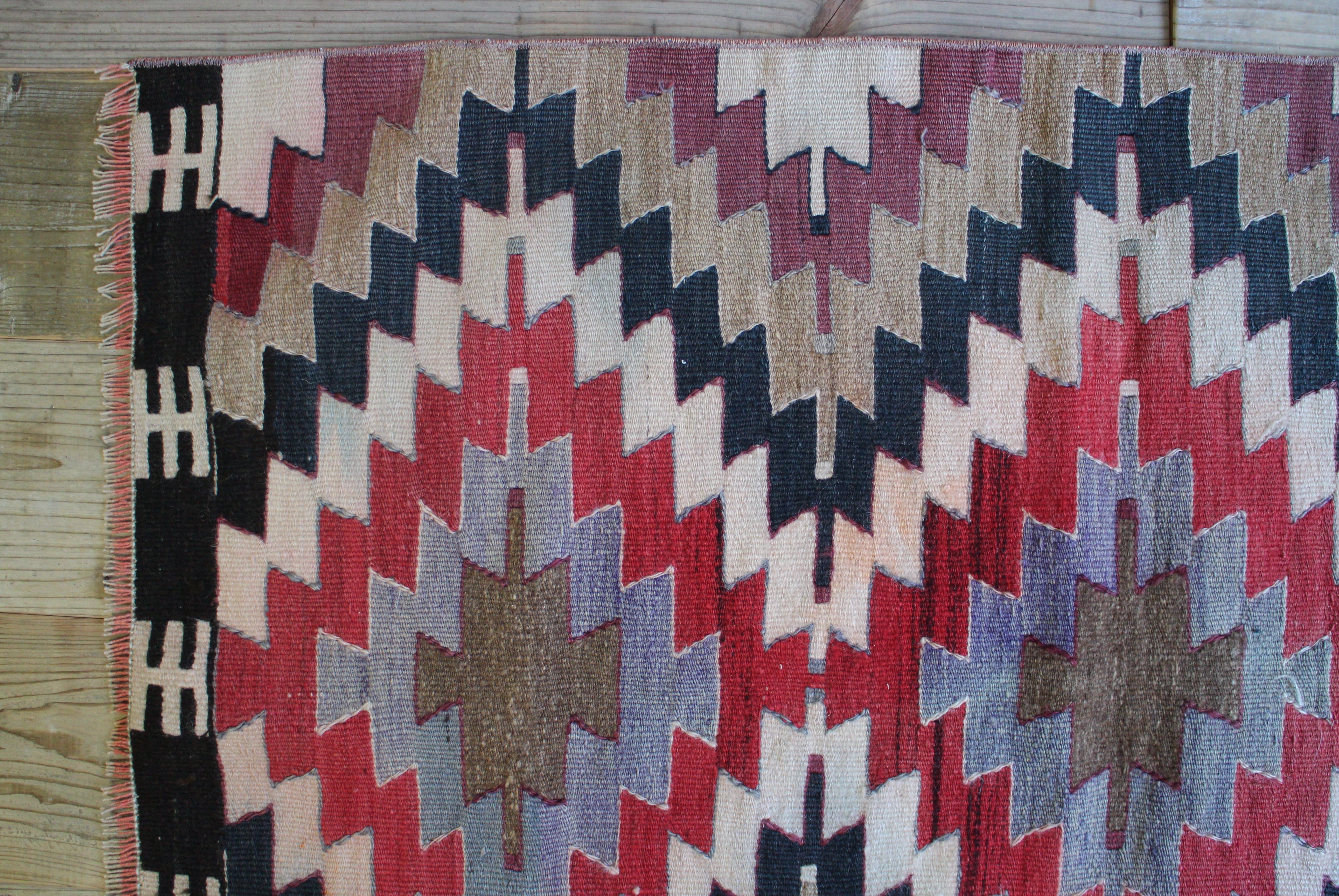 ブラウンのオールドキリム