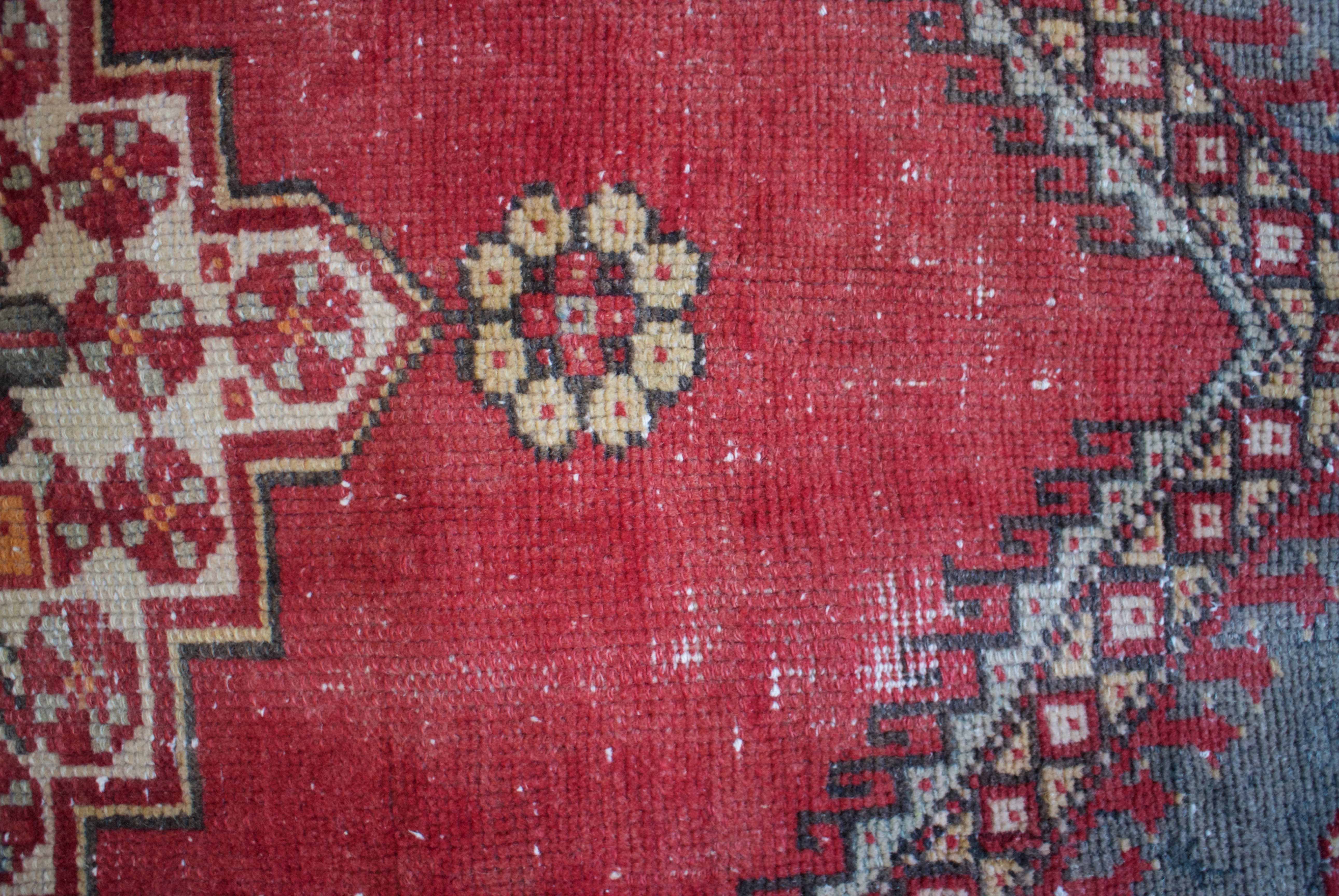 赤　オールドキリム