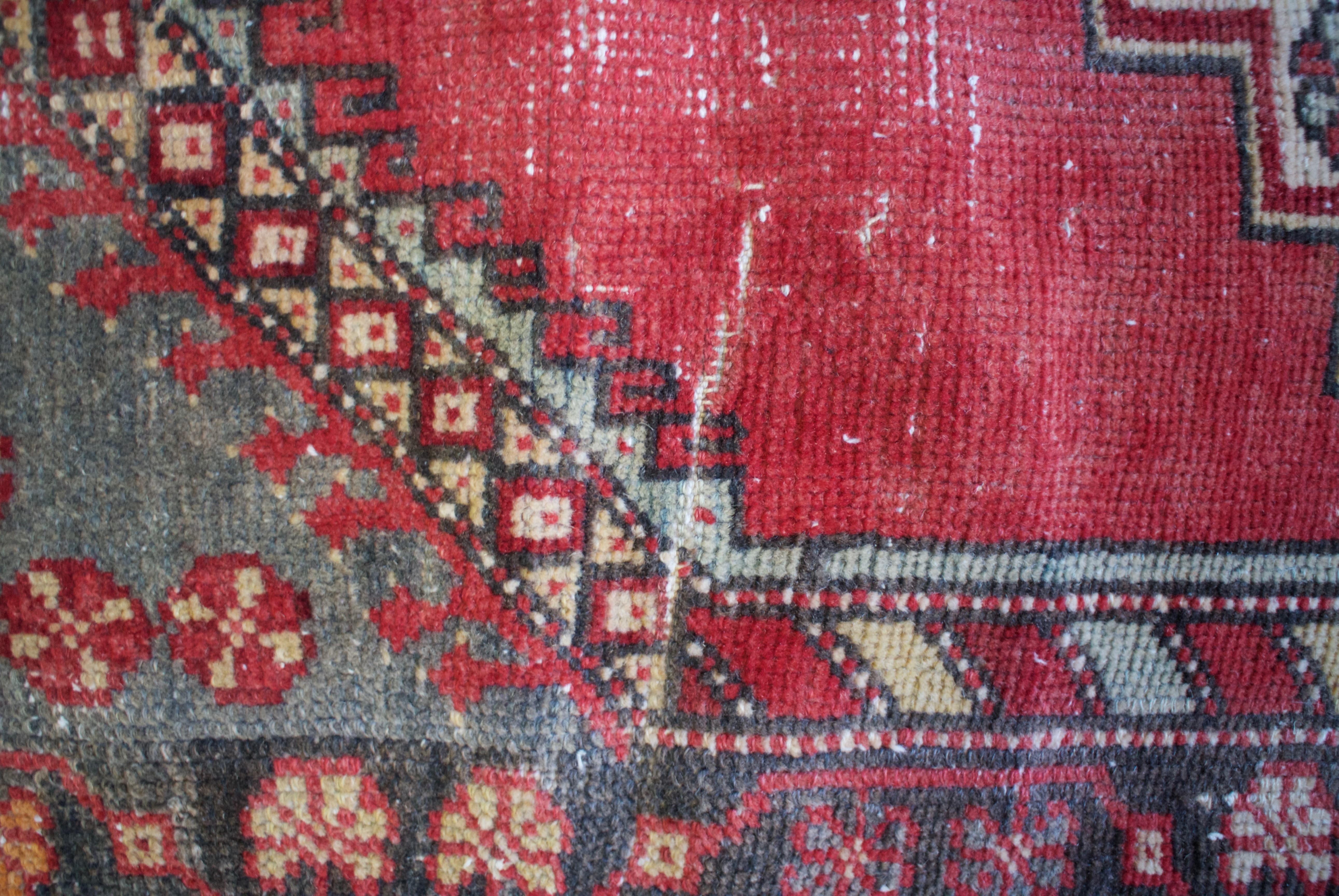 赤　オールドキリム