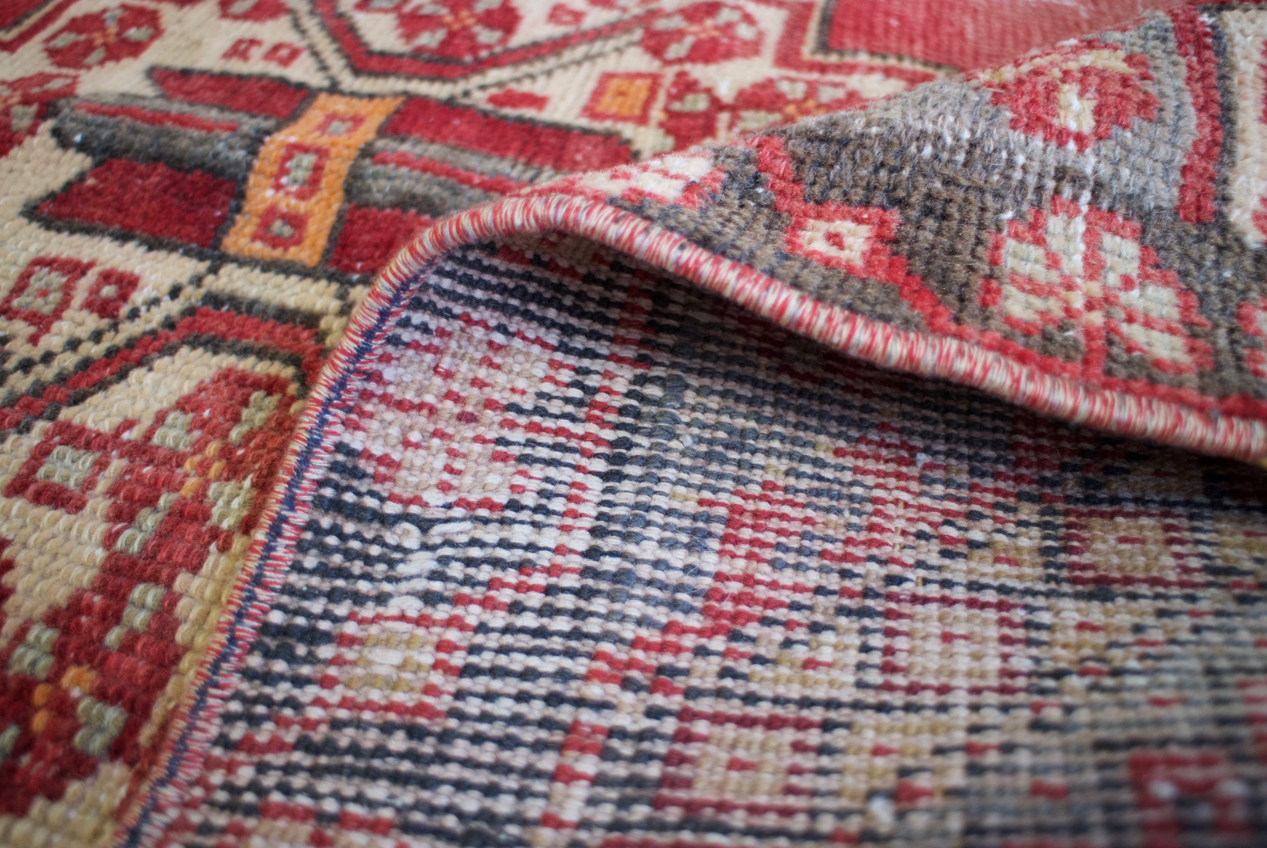 赤　オールドキリム