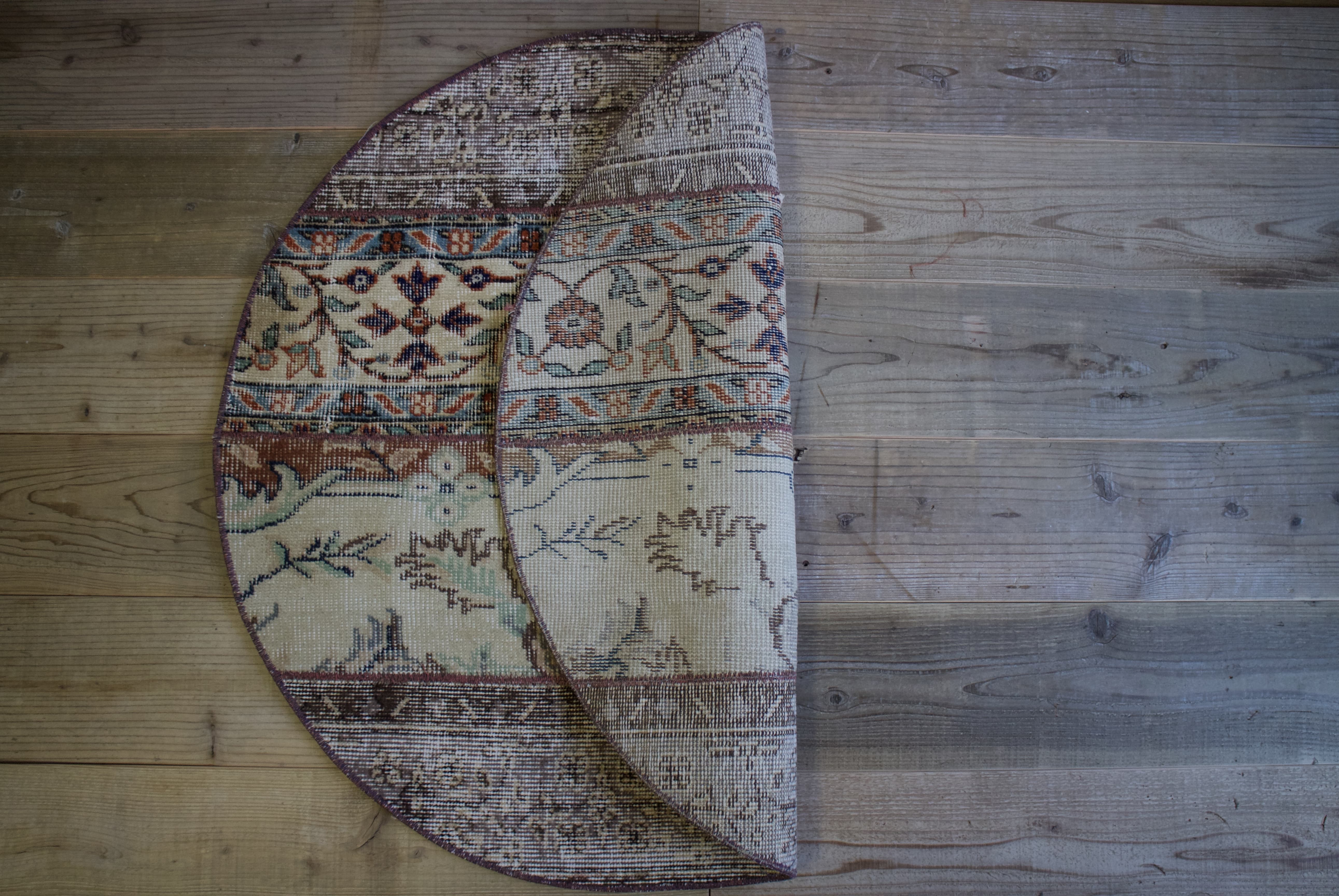 ベージュ　オールドキリム