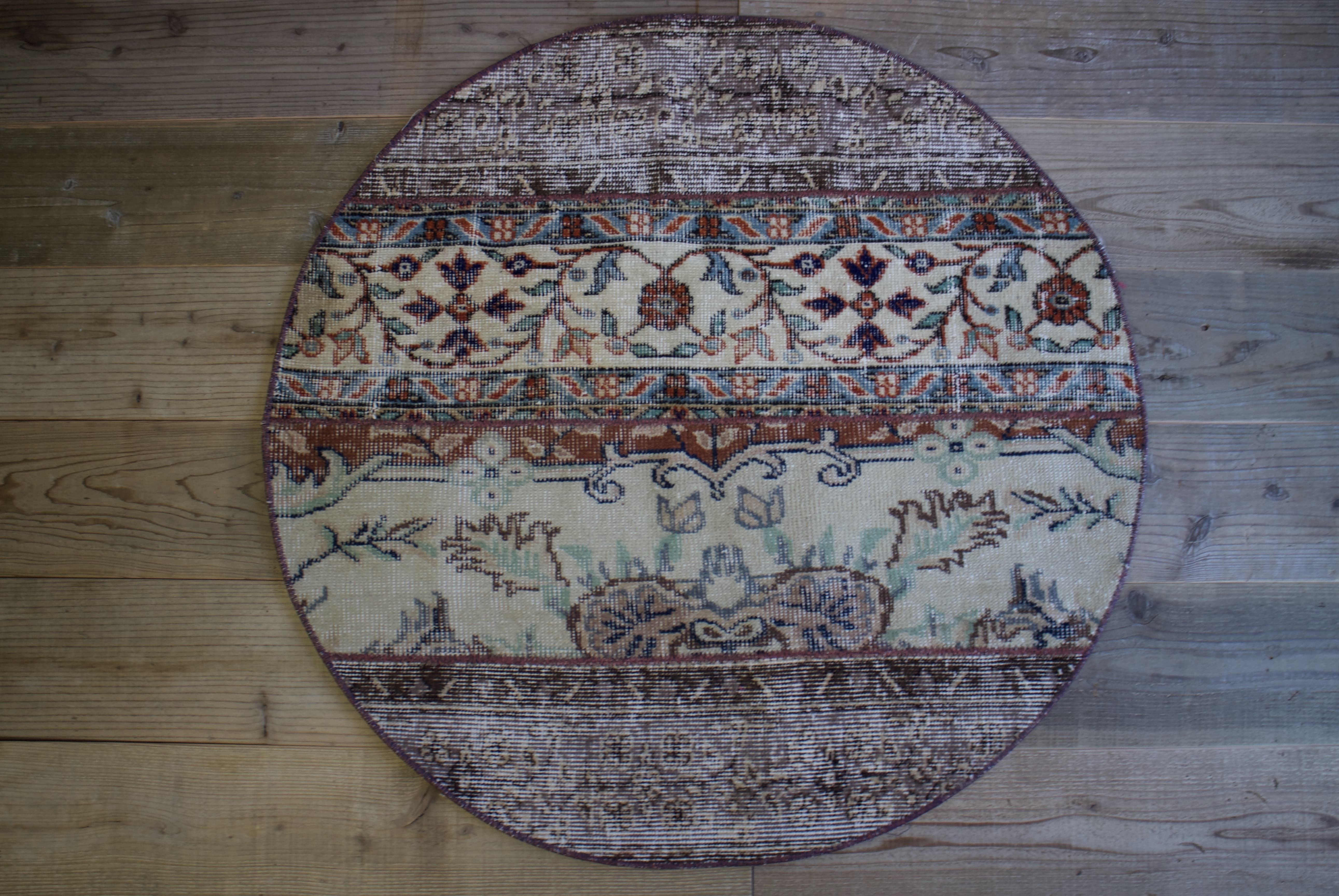 ベージュ　オールドキリム