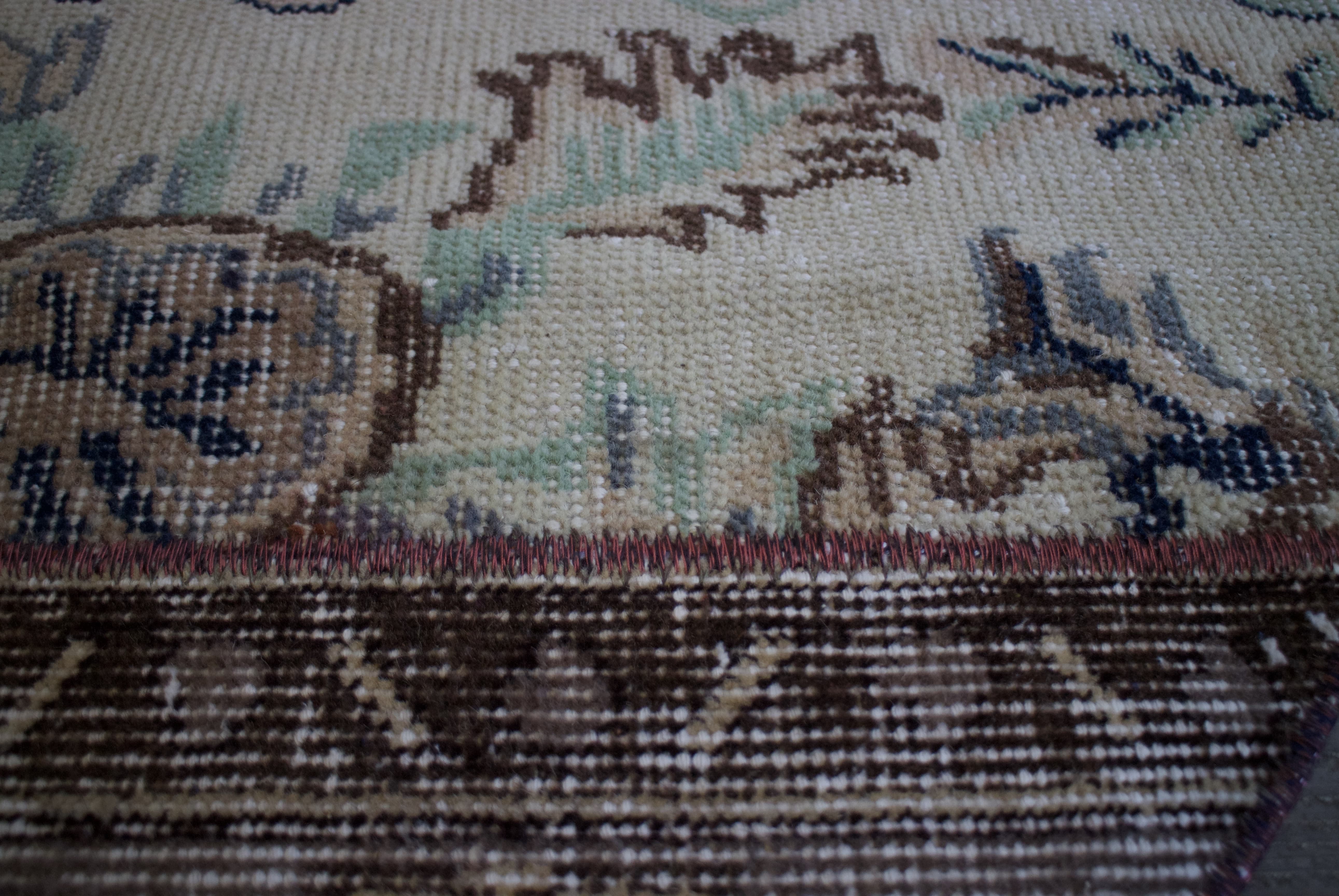 ベージュ　オールドキリム