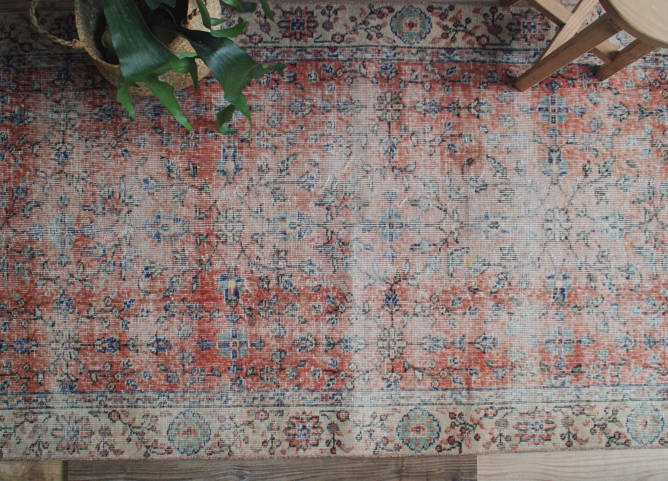 オレンジのオールドキリム