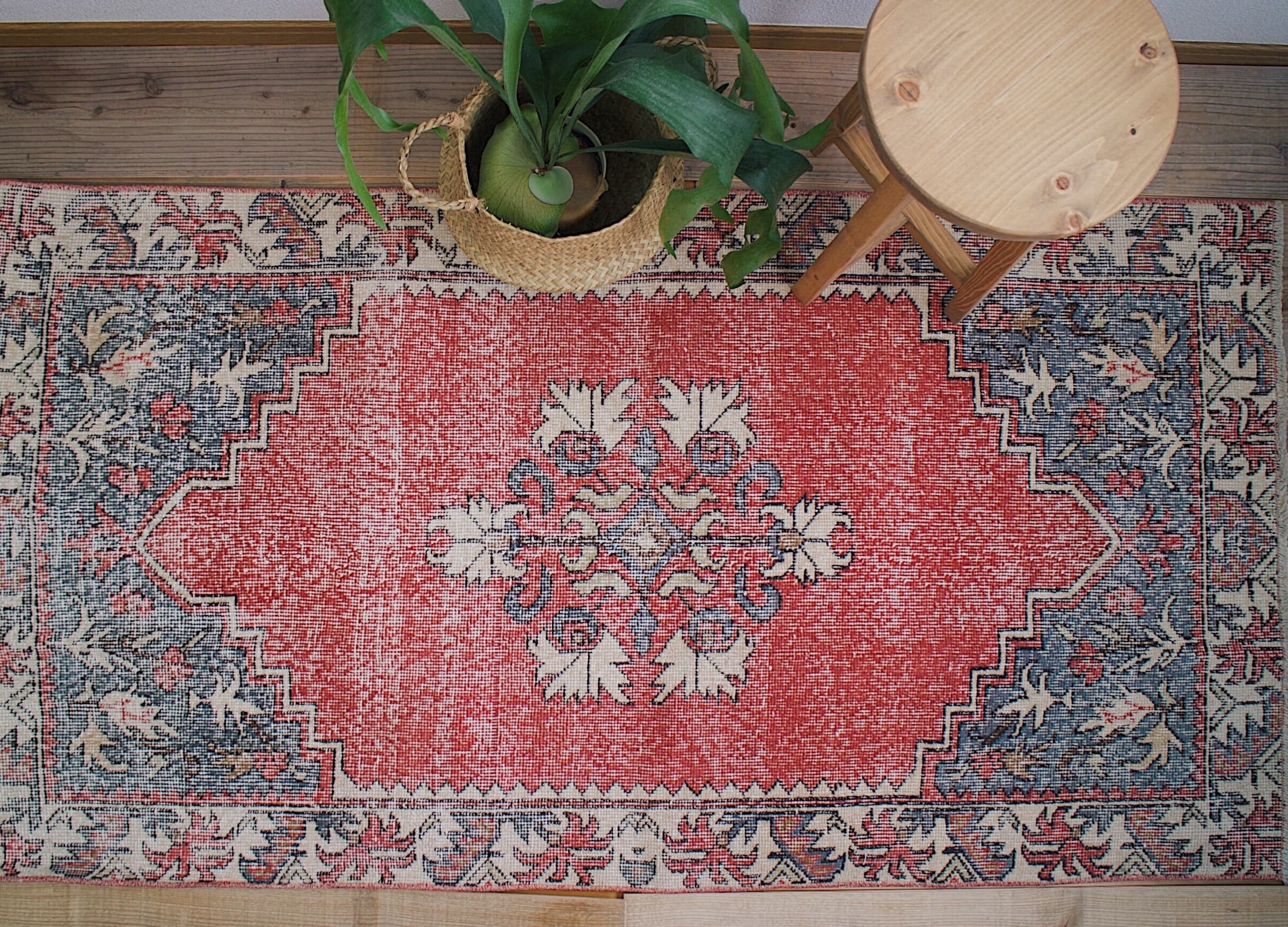 グレーのオールドキリム