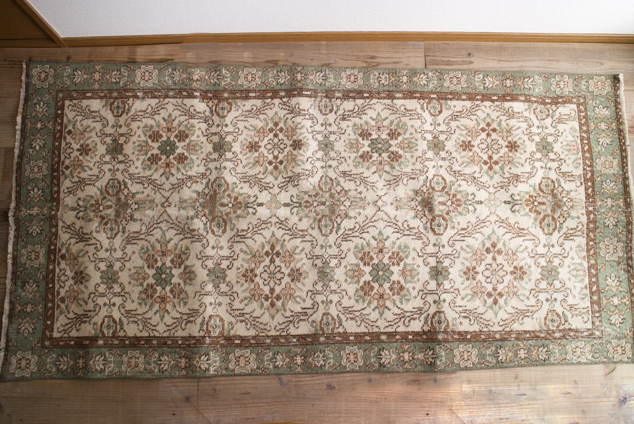 グレージュ　オールドキリム