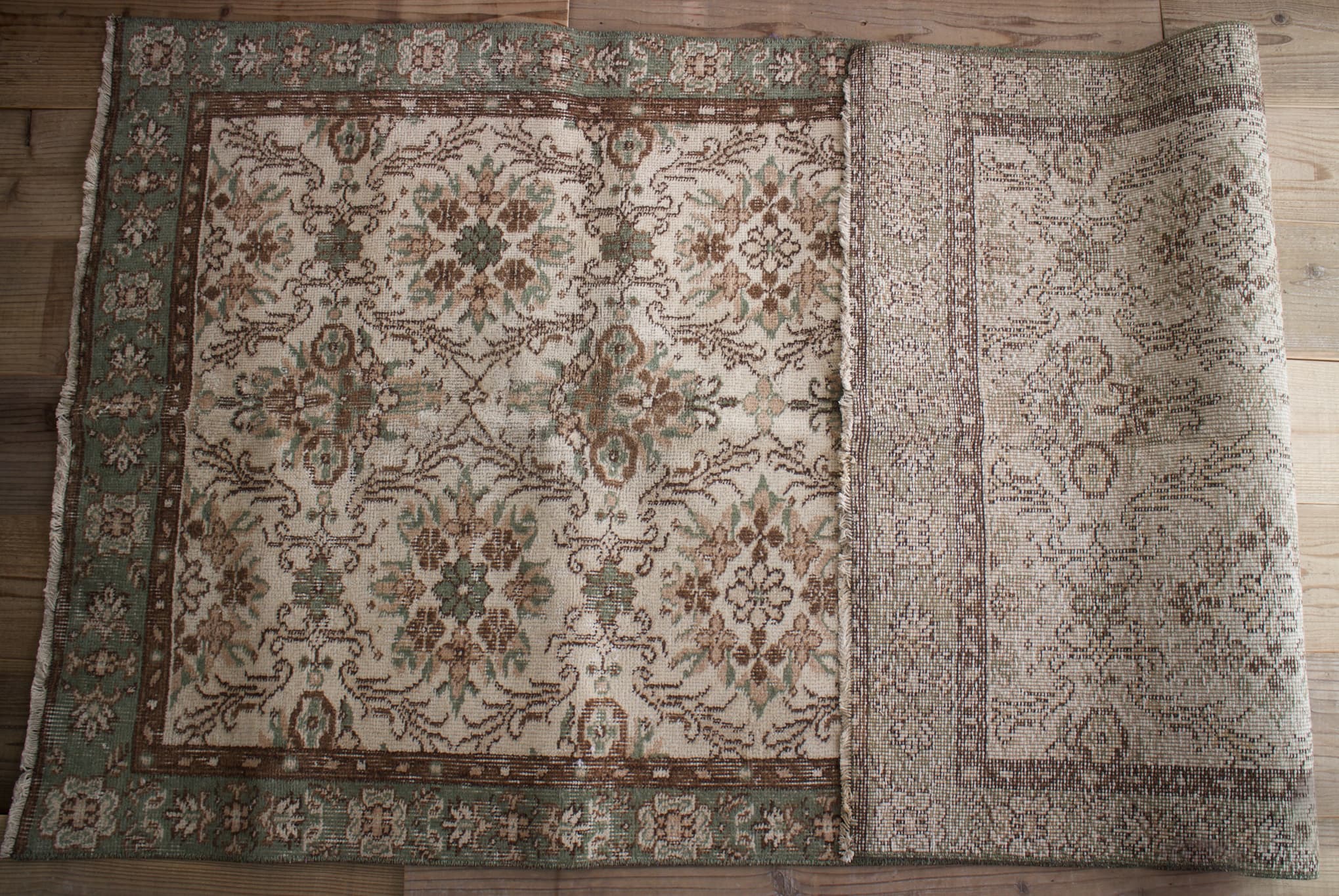 グレージュ　オールドキリムオールドキリム