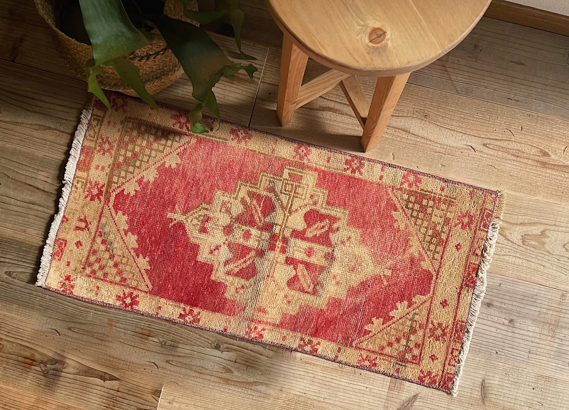 オレンジのオールドキリム