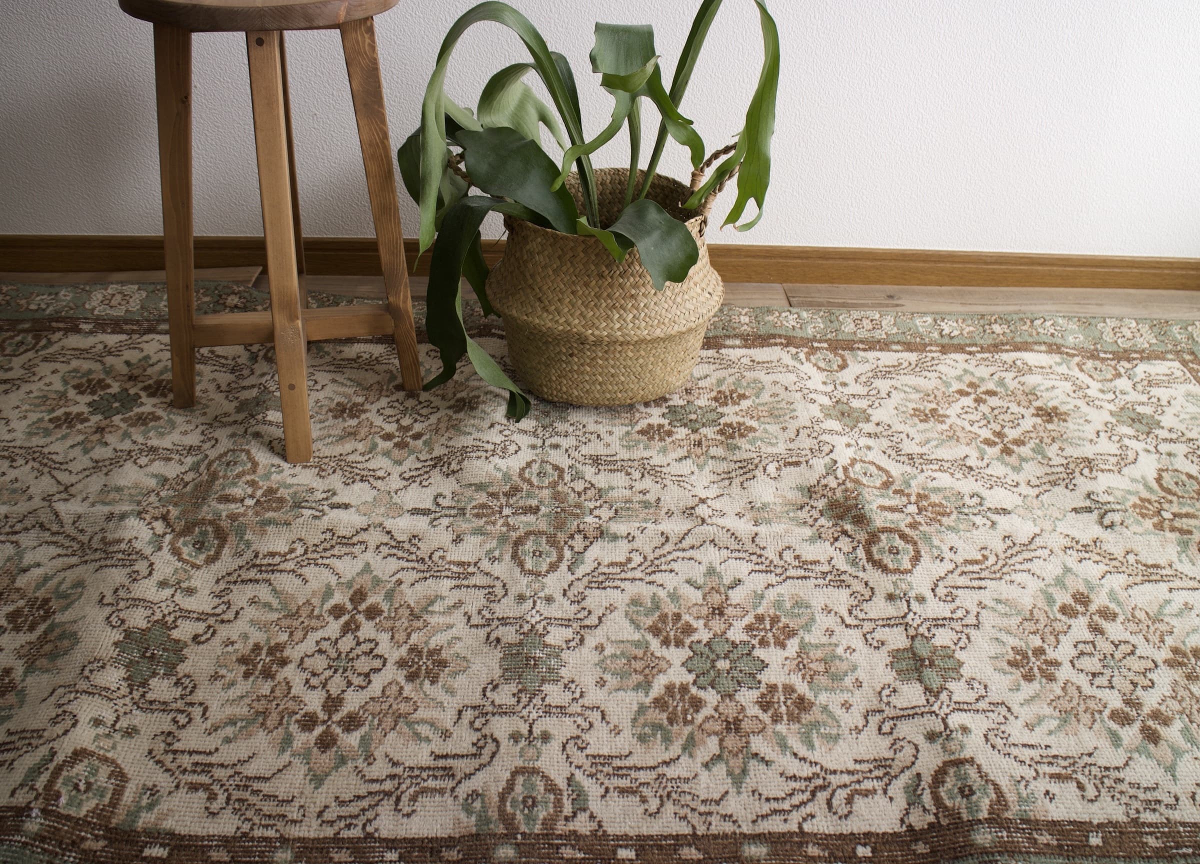 赤のオールドキリム